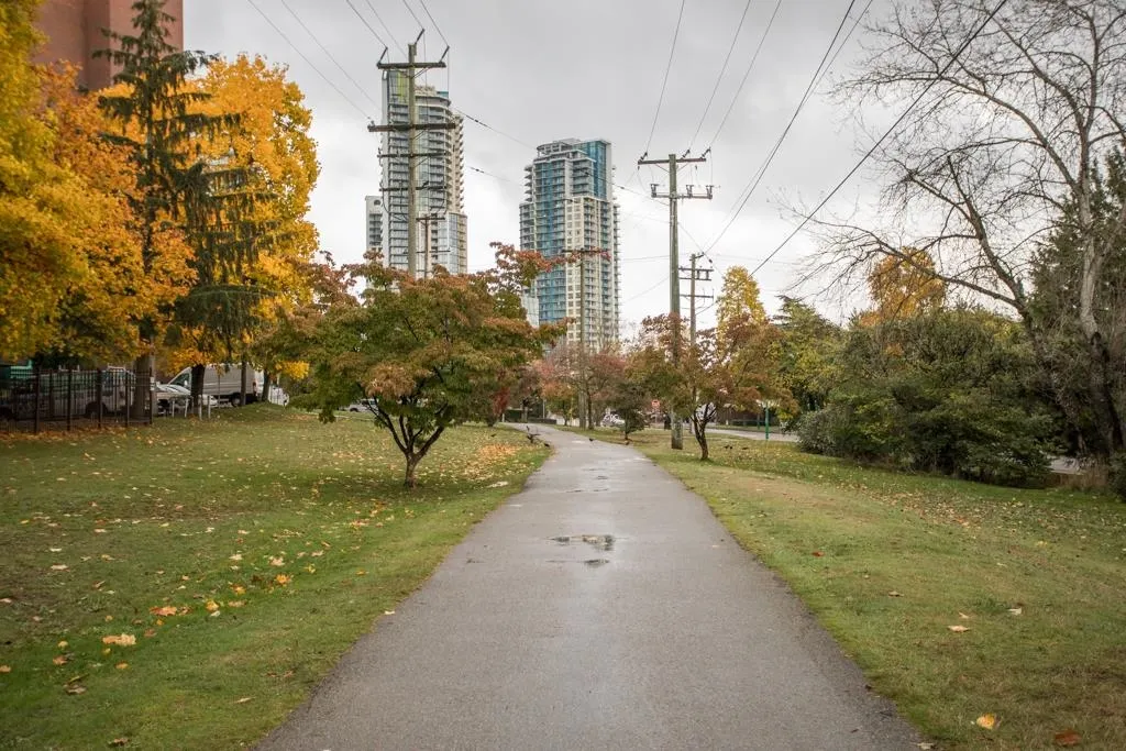 309 7151 Edmonds Street