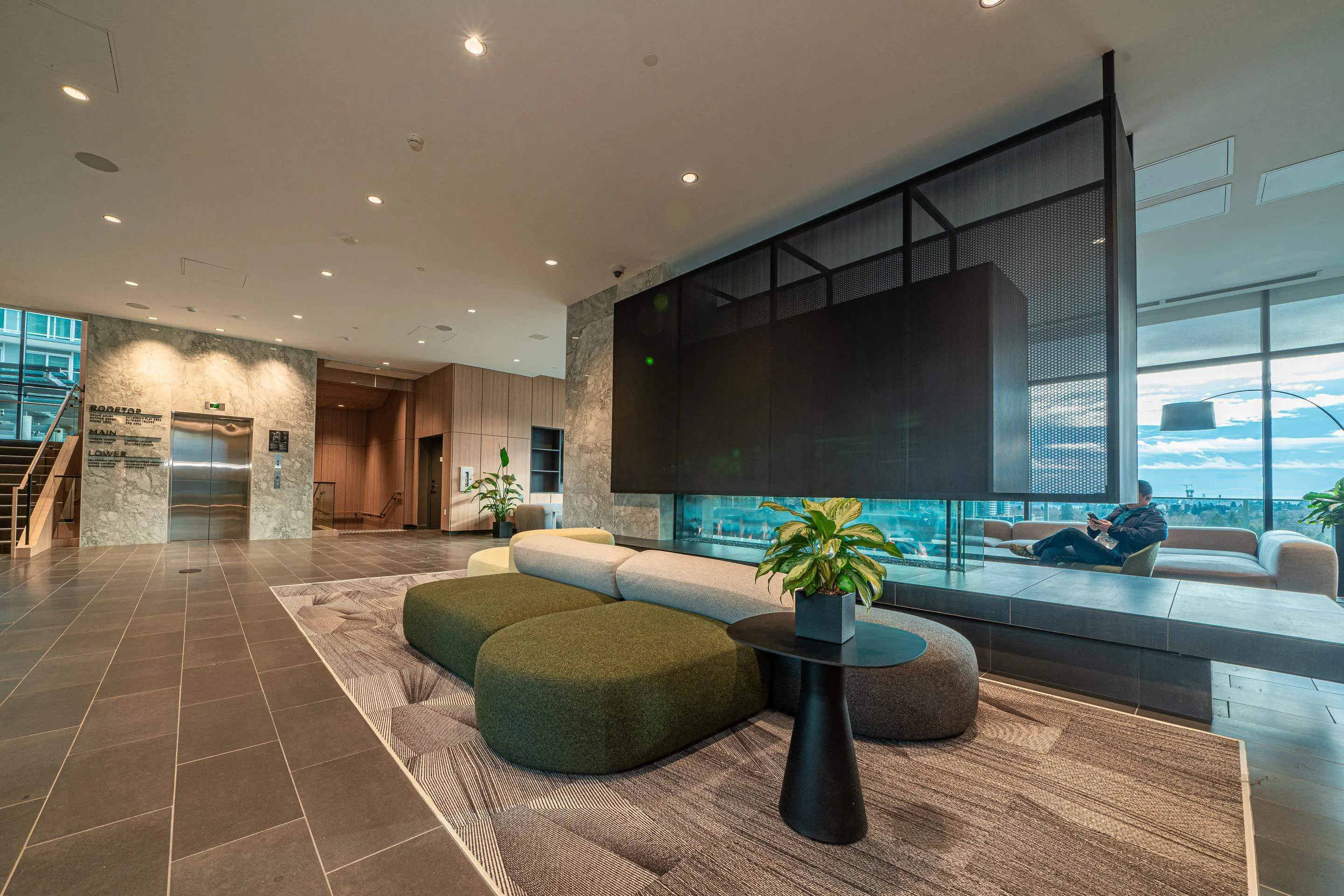 5001 3809 Evergreen Place