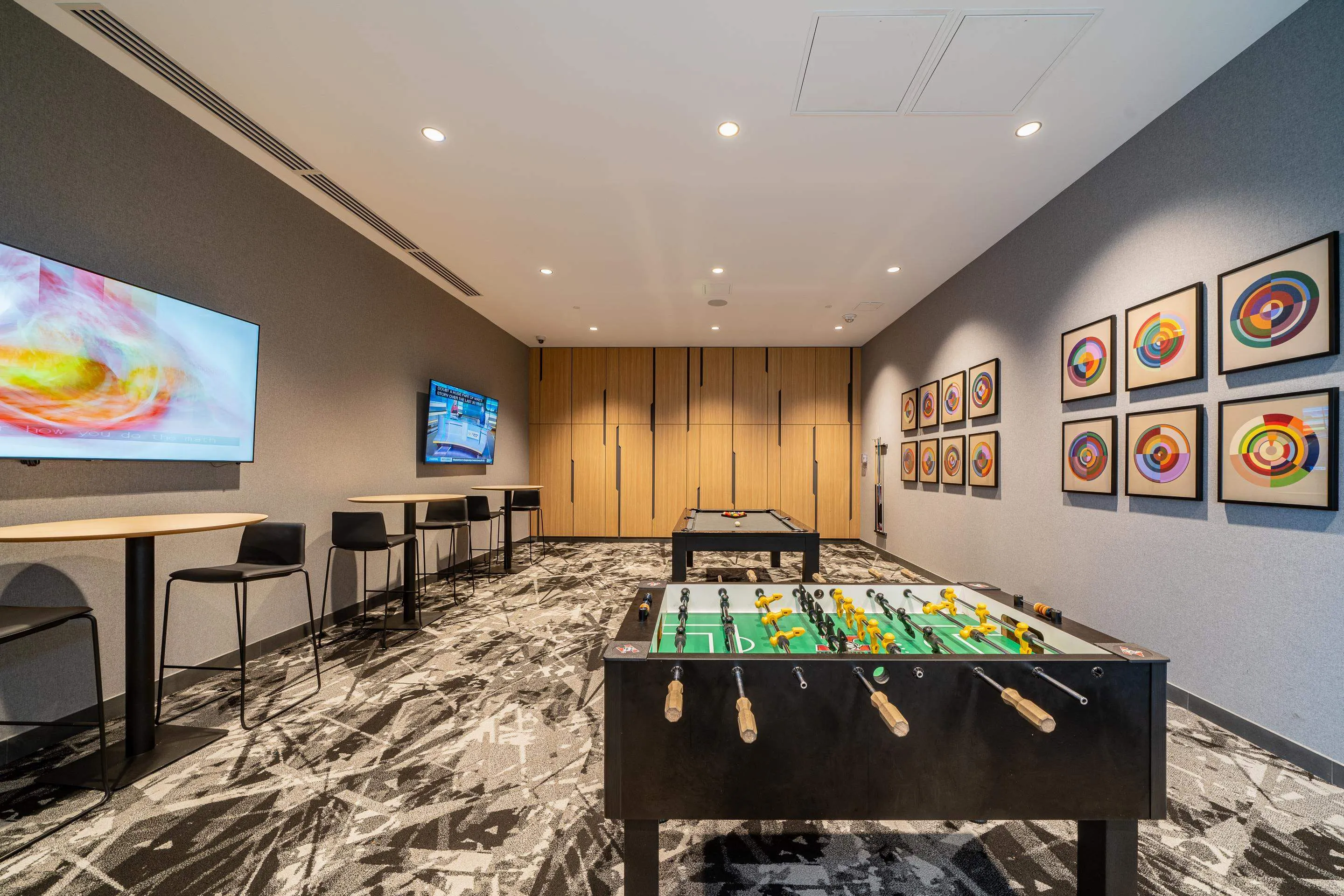 5001 3809 Evergreen Place