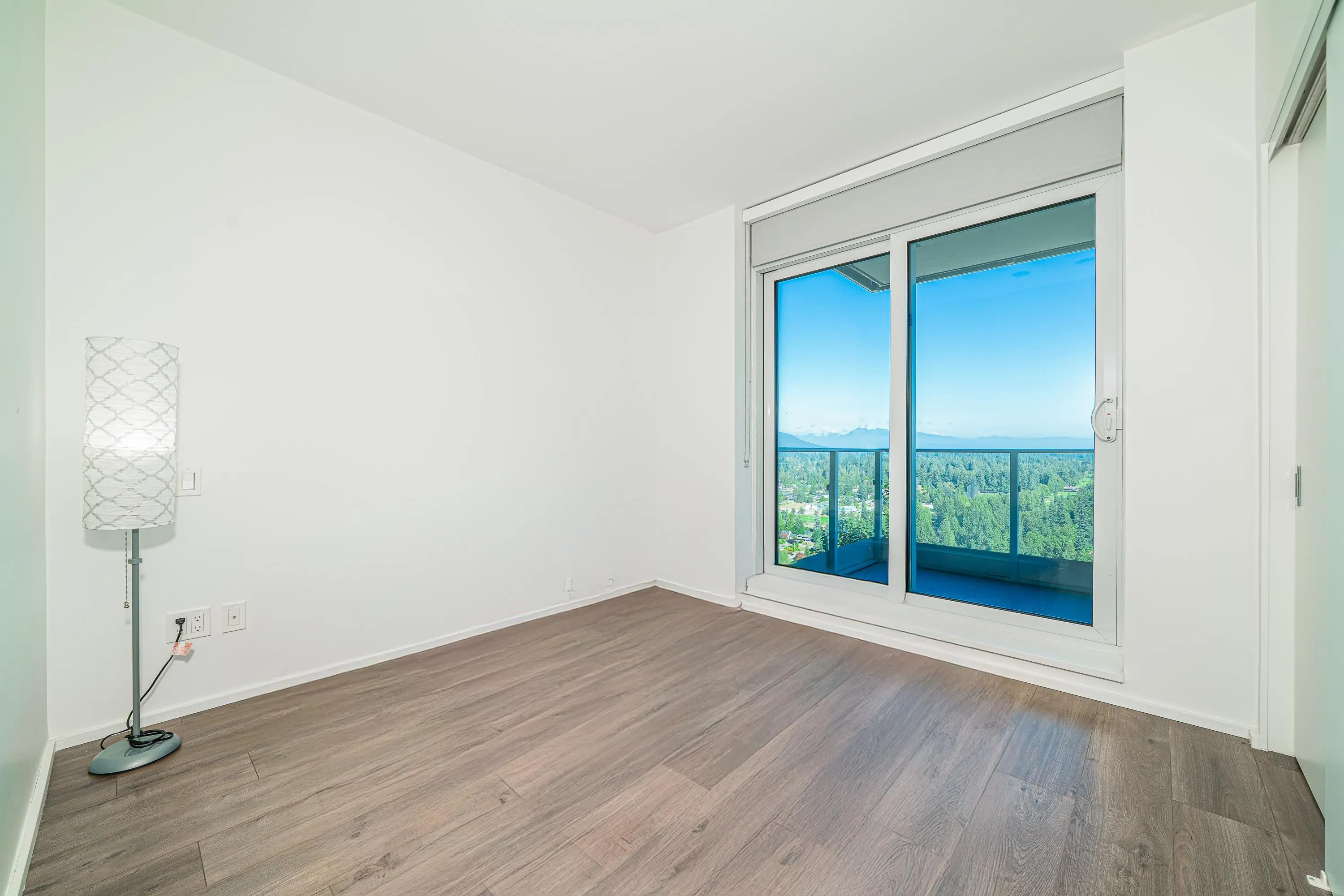 5001 3809 Evergreen Place