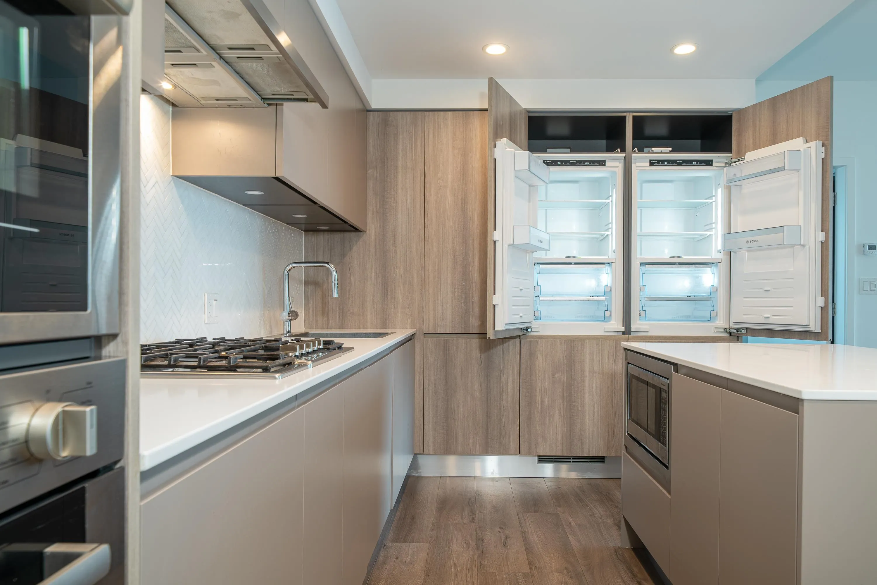 5001 3809 Evergreen Place