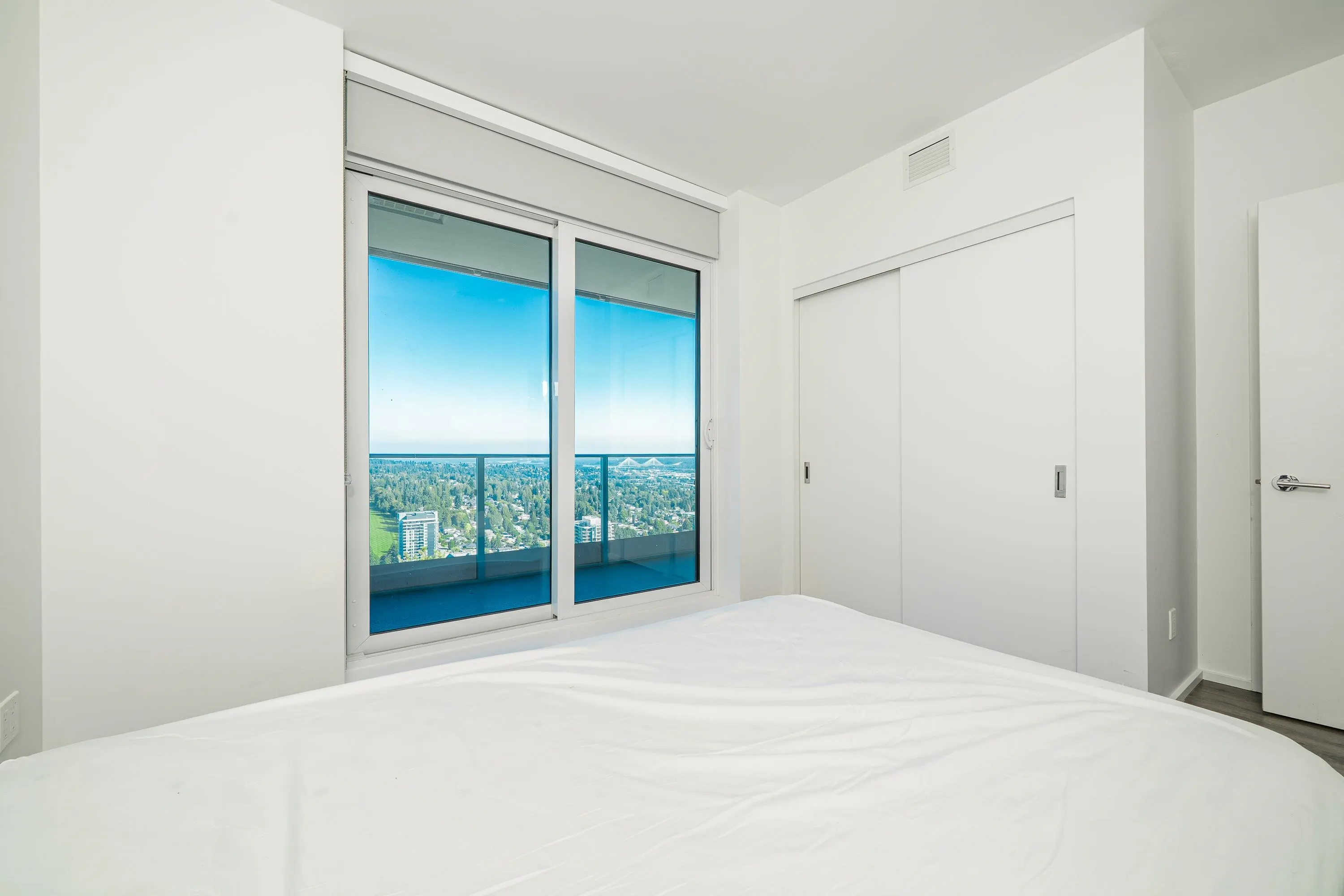 5001 3809 Evergreen Place