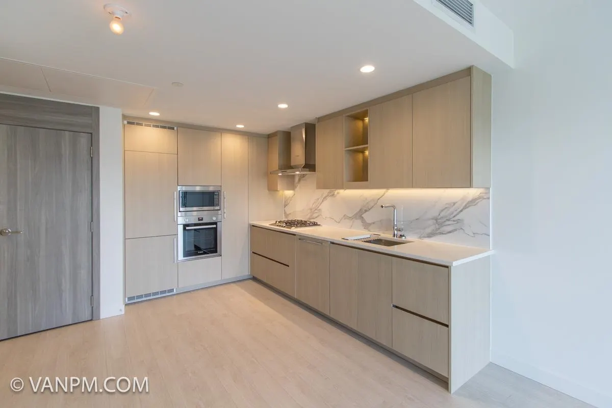 2306 4880 Lougheed Highway