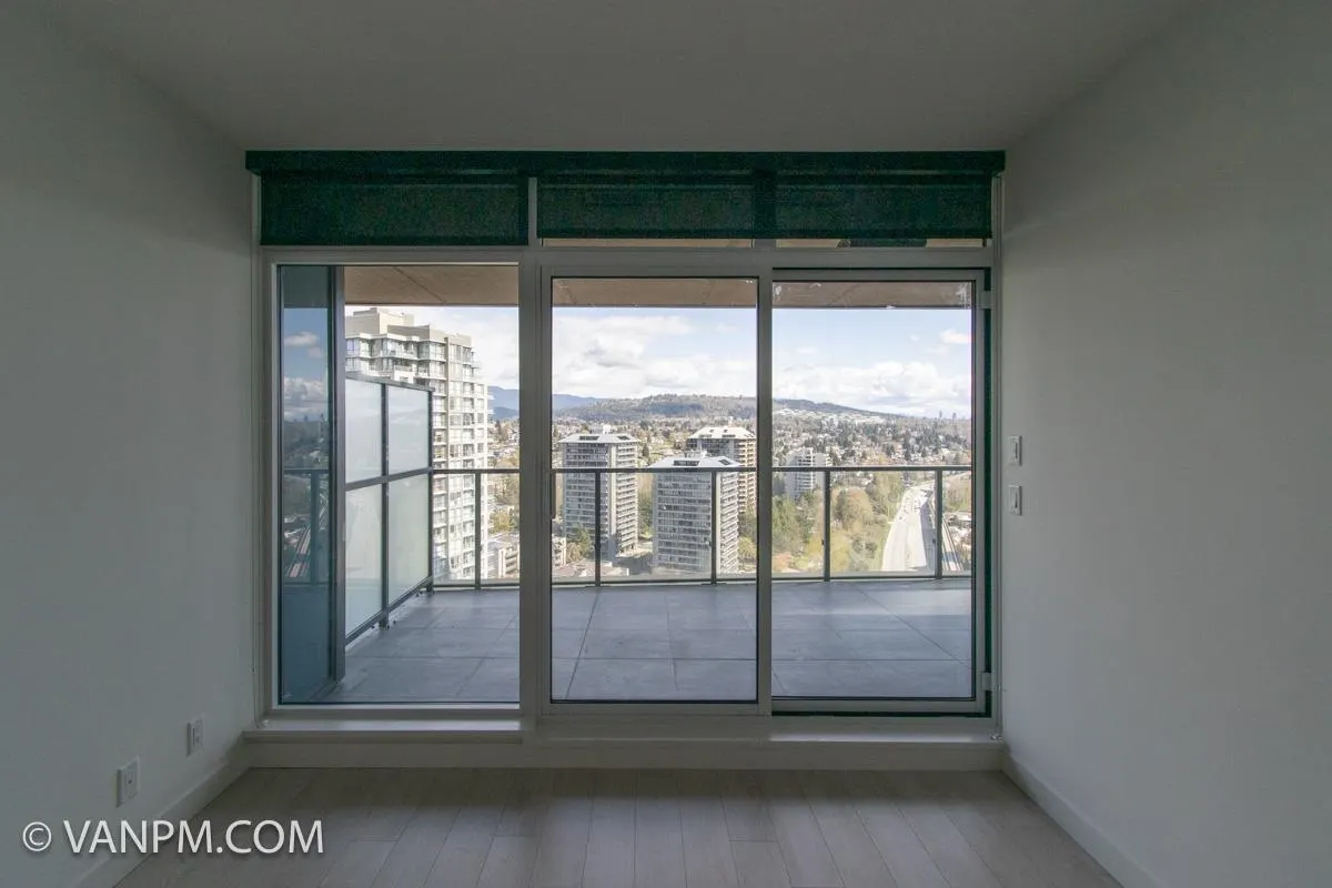 2306 4880 Lougheed Highway