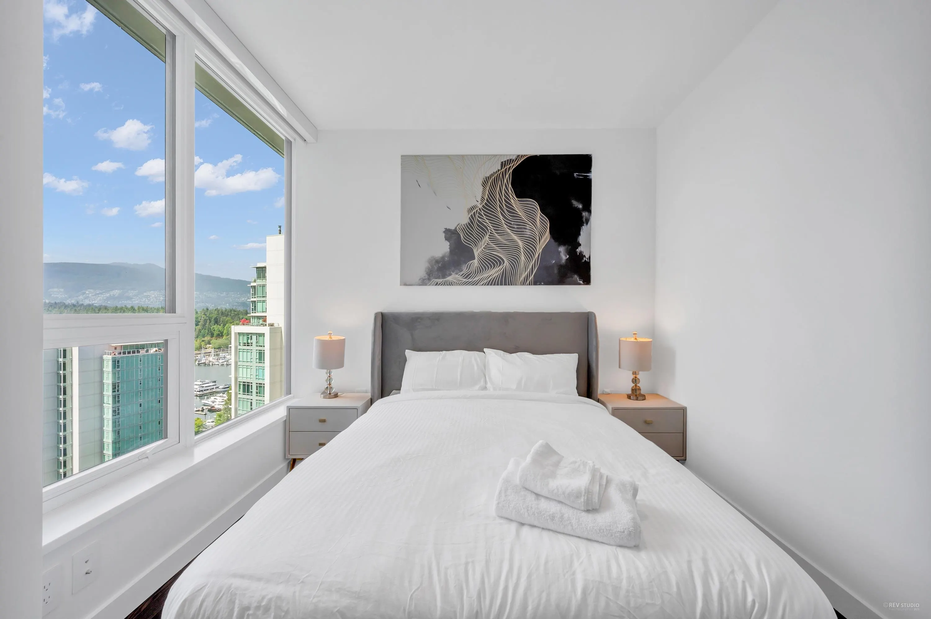 2001 620 Cardero Street