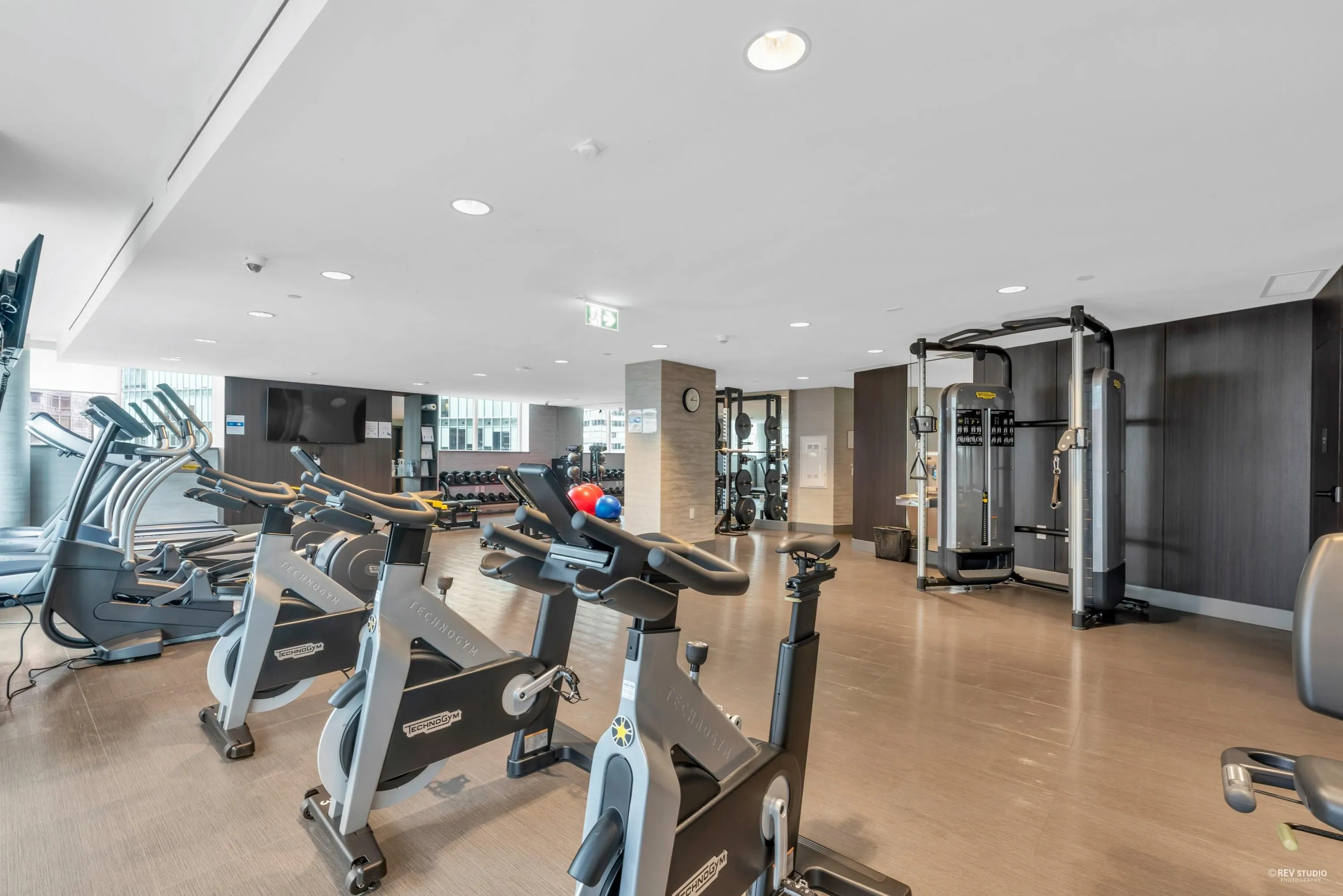 2001 620 Cardero Street