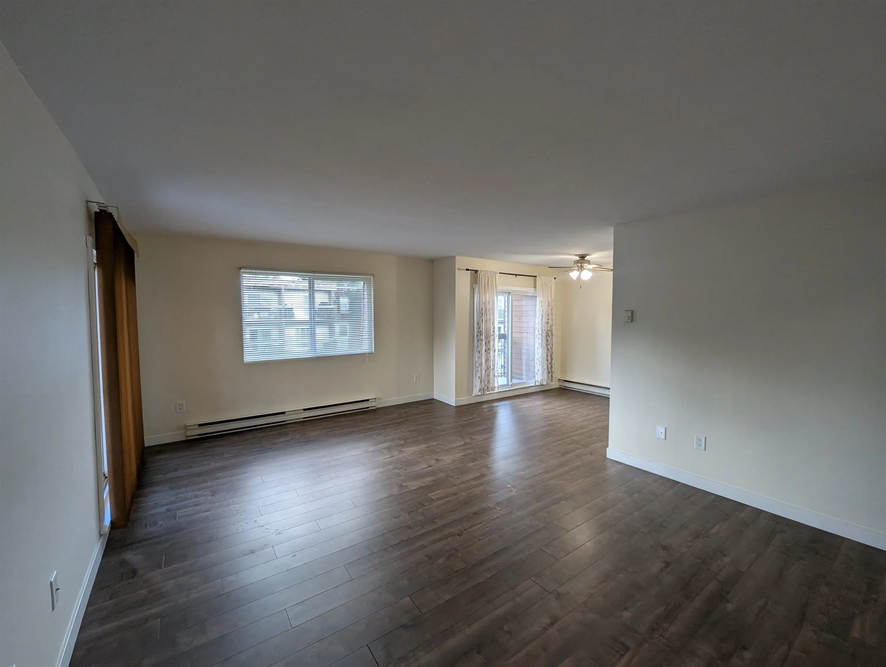 303 33850 Fern Street