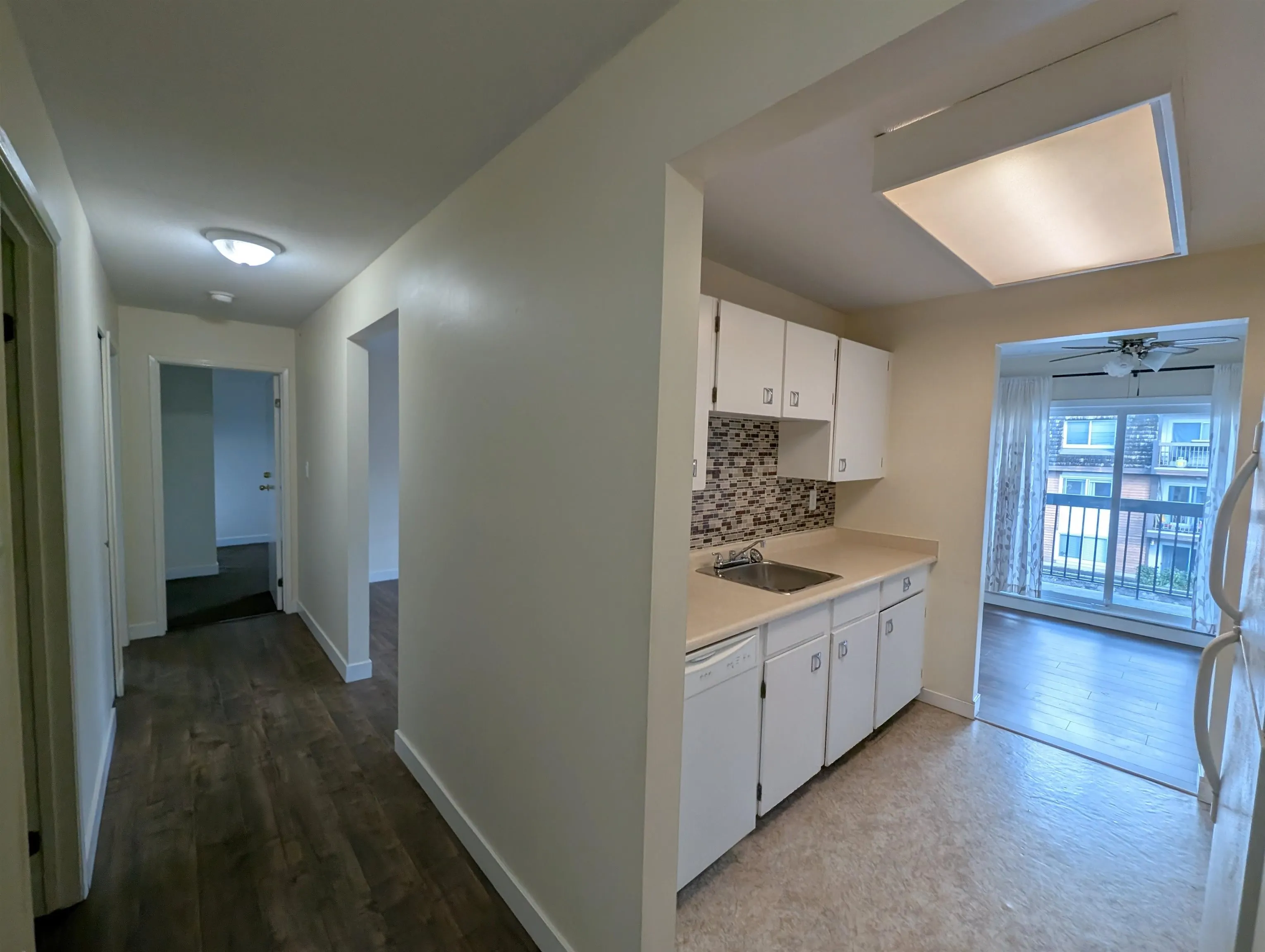 303 33850 Fern Street