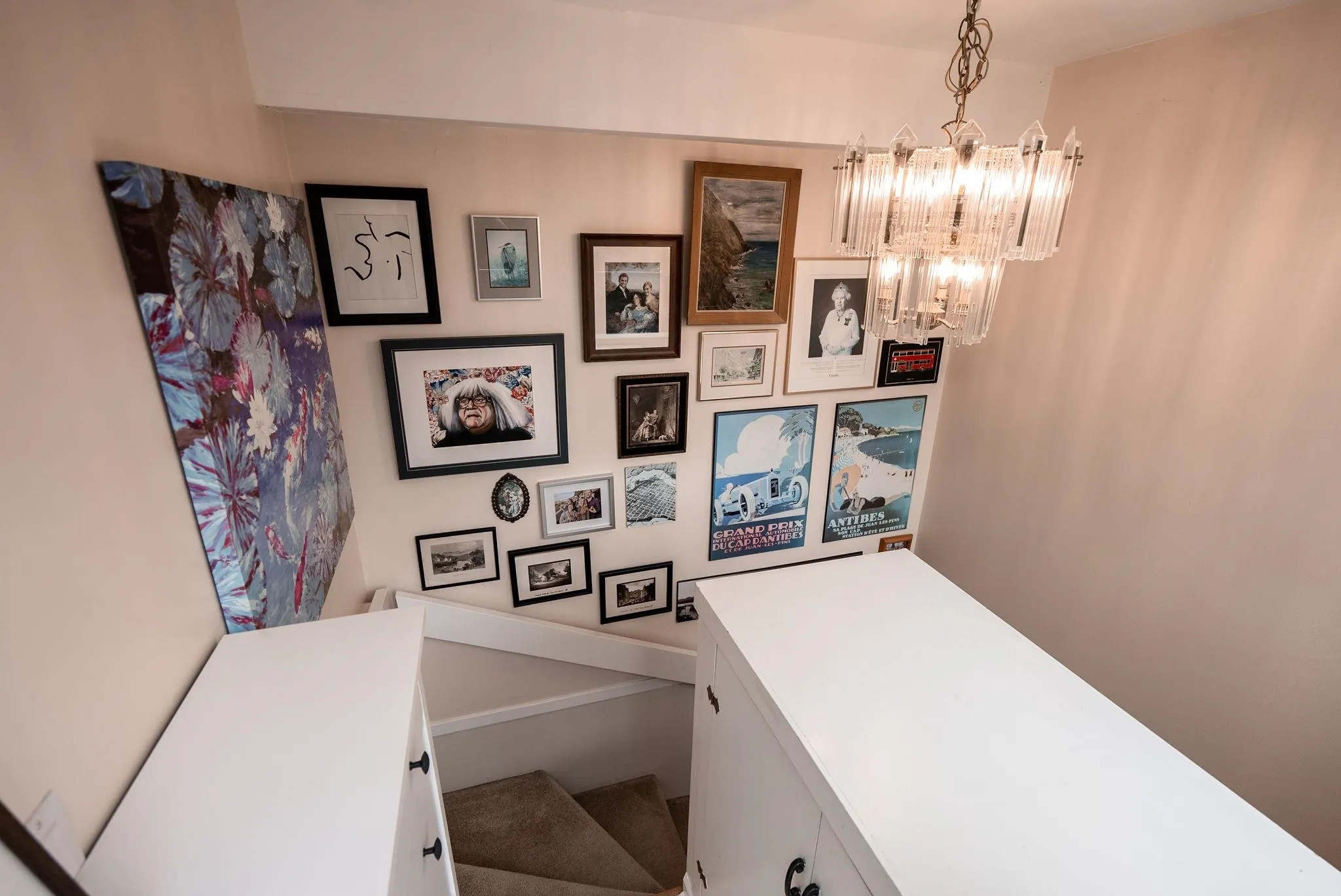 105 1922 W 7th Avenue