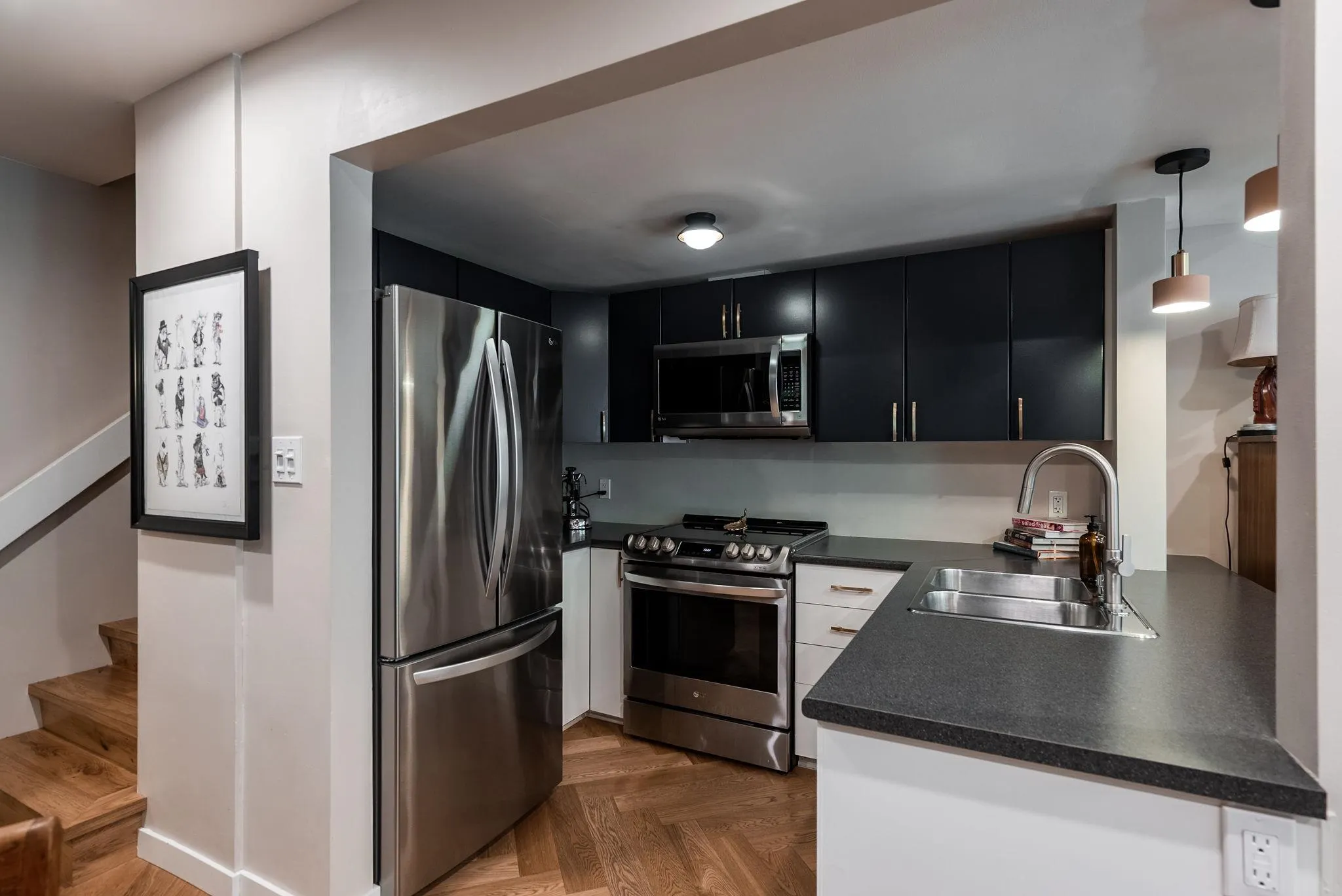 105 1922 W 7th Avenue