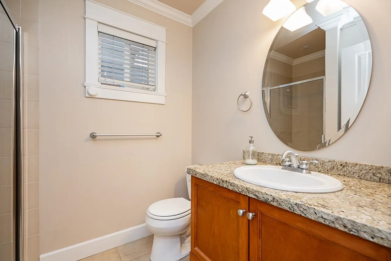 6028 Dunsmuir Crescent