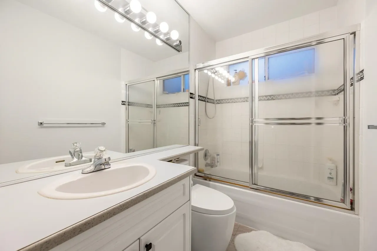 22531 Mcclinton Avenue