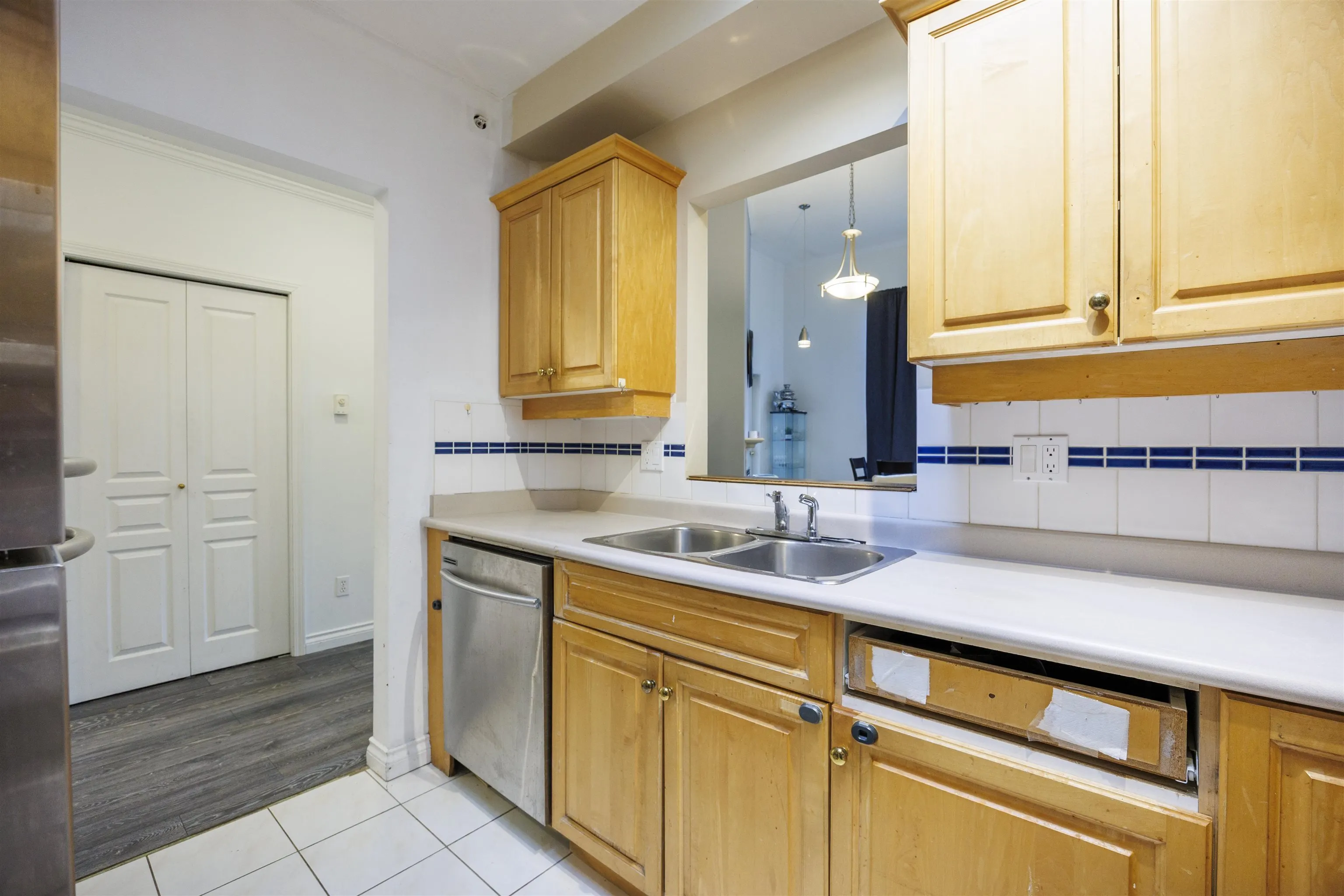 404 1185 Pacific Street