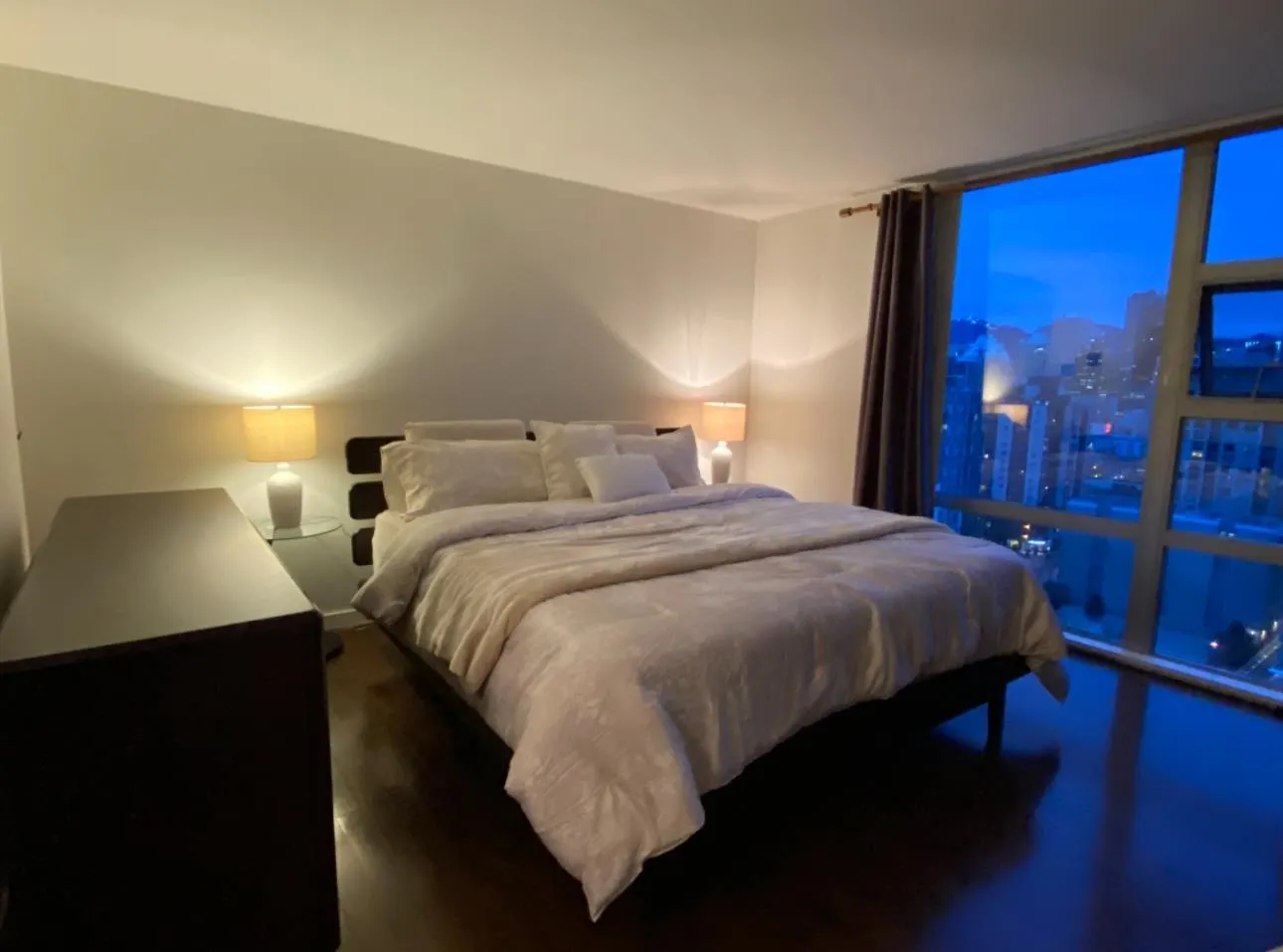 2102 1225 Richards Street