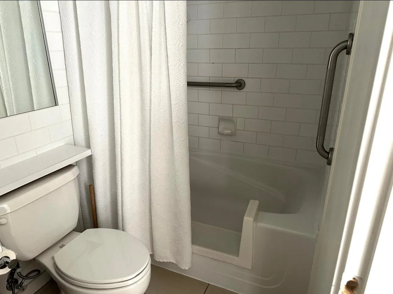 2102 1225 Richards Street