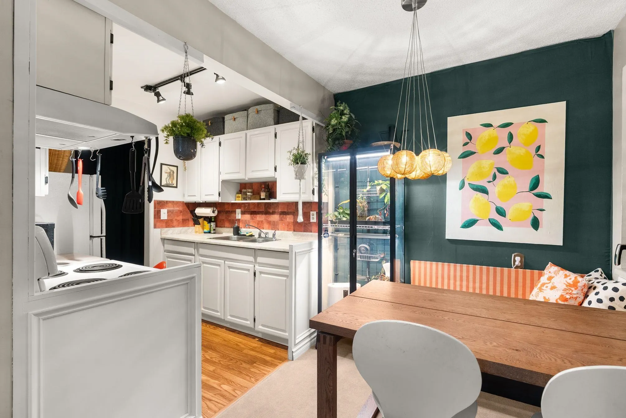 308 2366 Wall Street