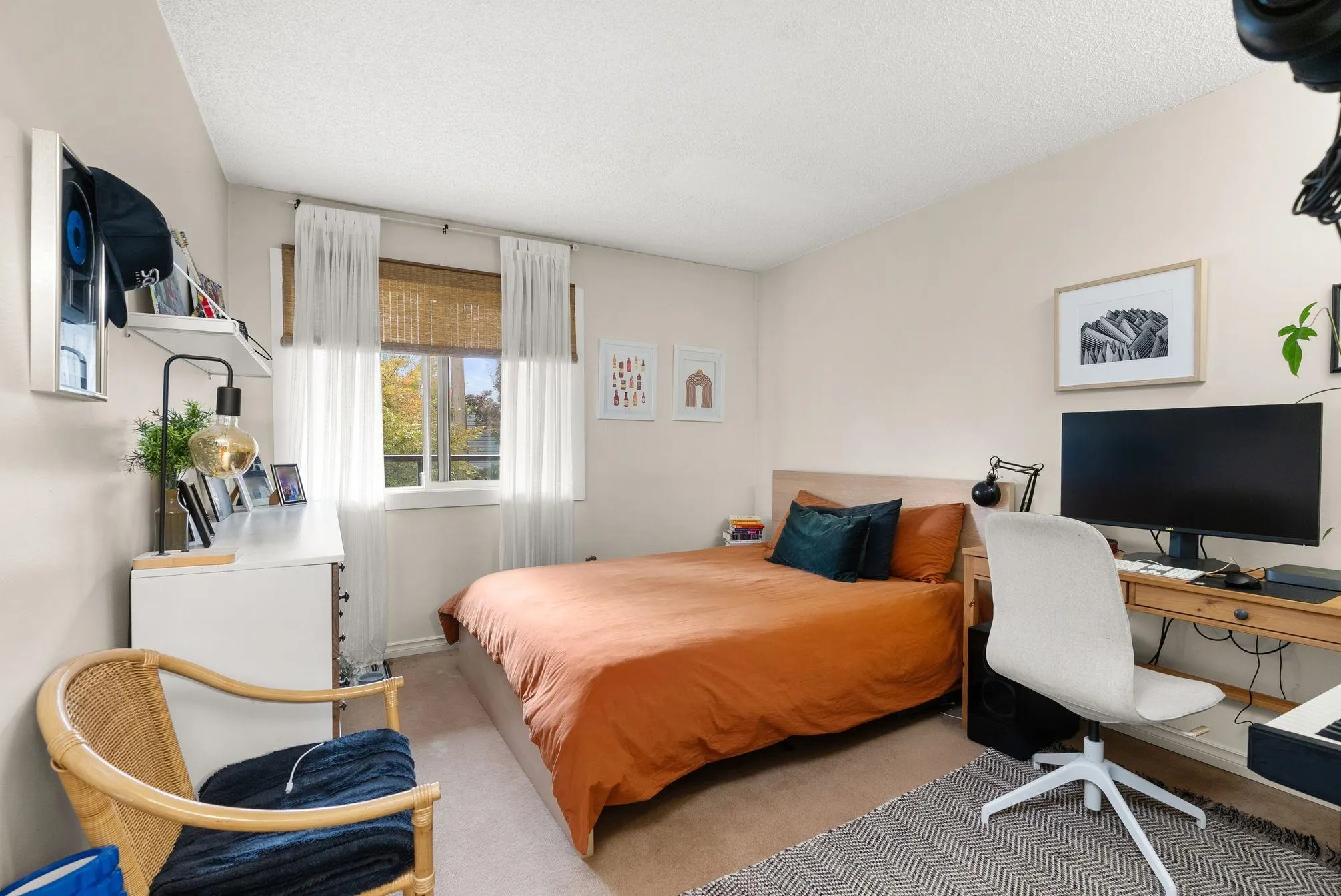 308 2366 Wall Street