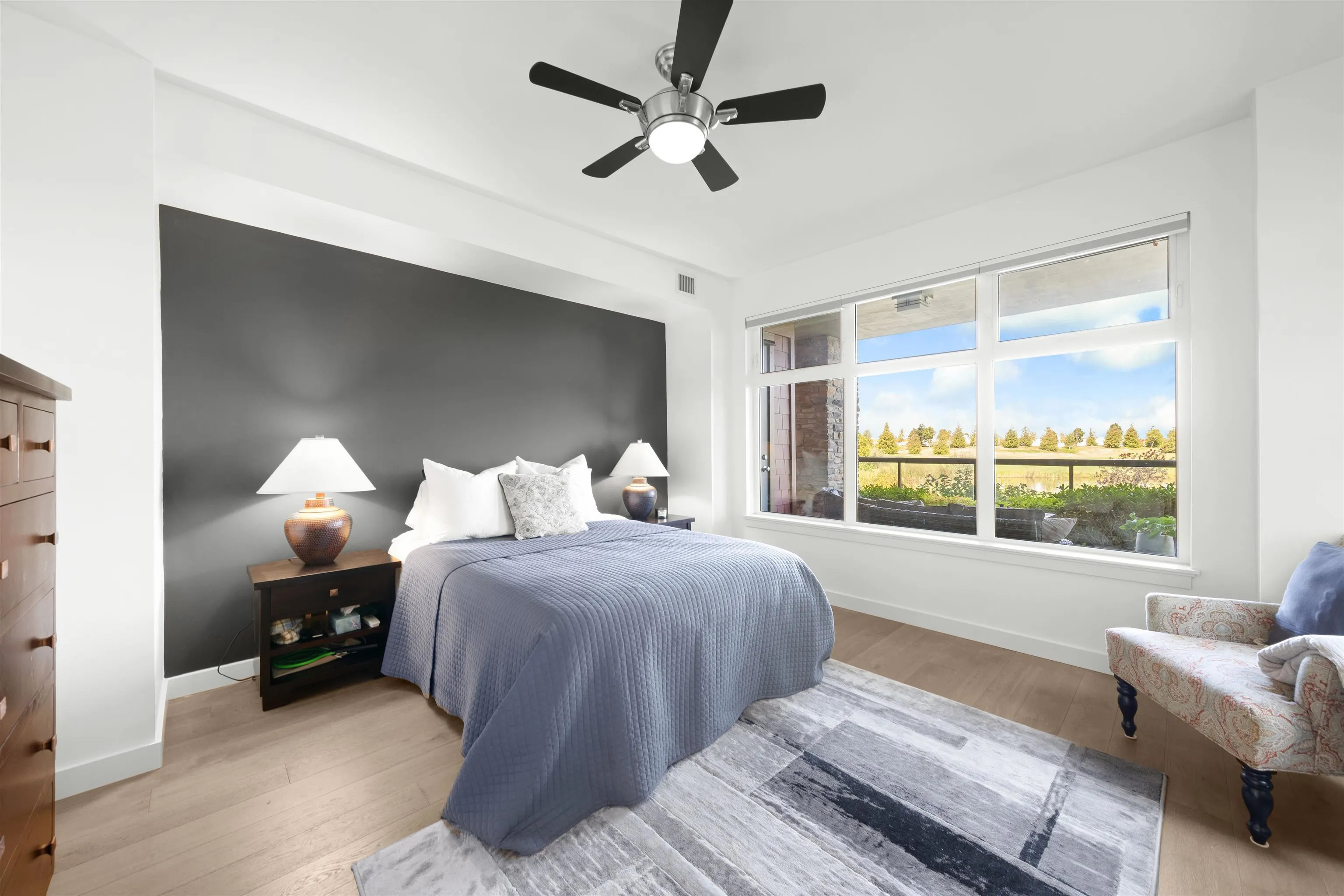 112 5011 Springs Boulevard