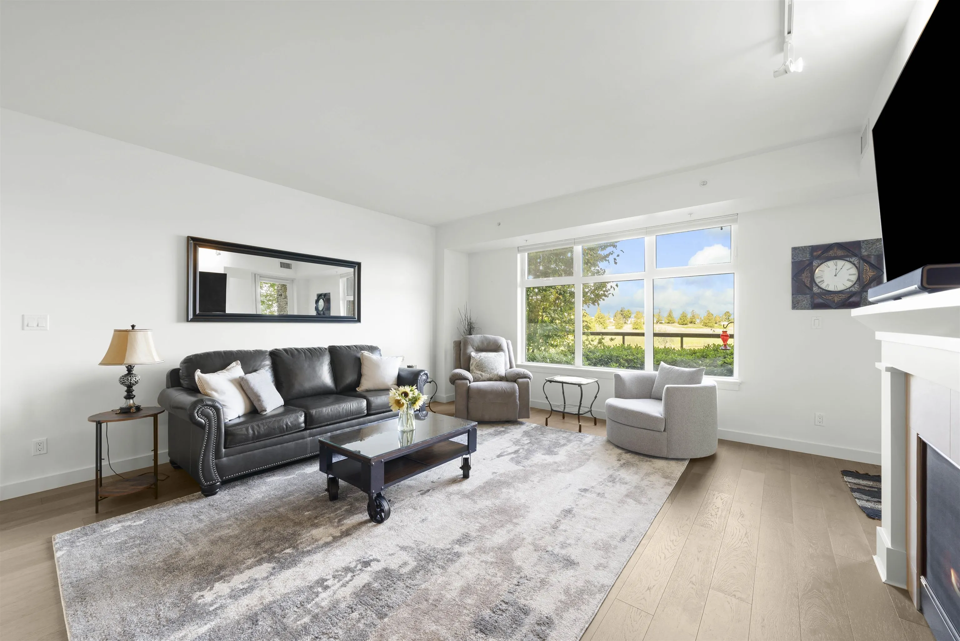 112 5011 Springs Boulevard