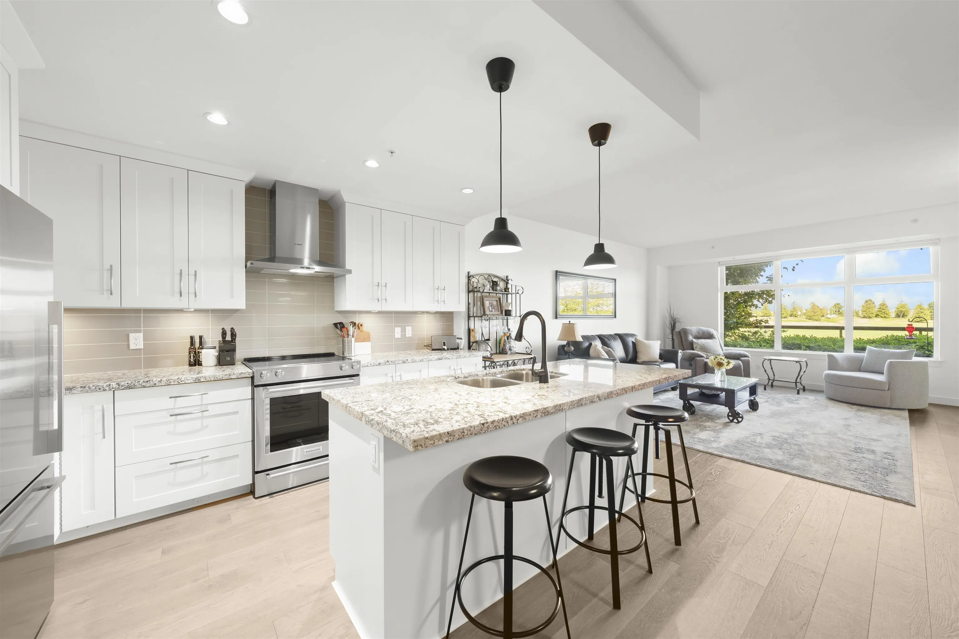 112 5011 Springs Boulevard