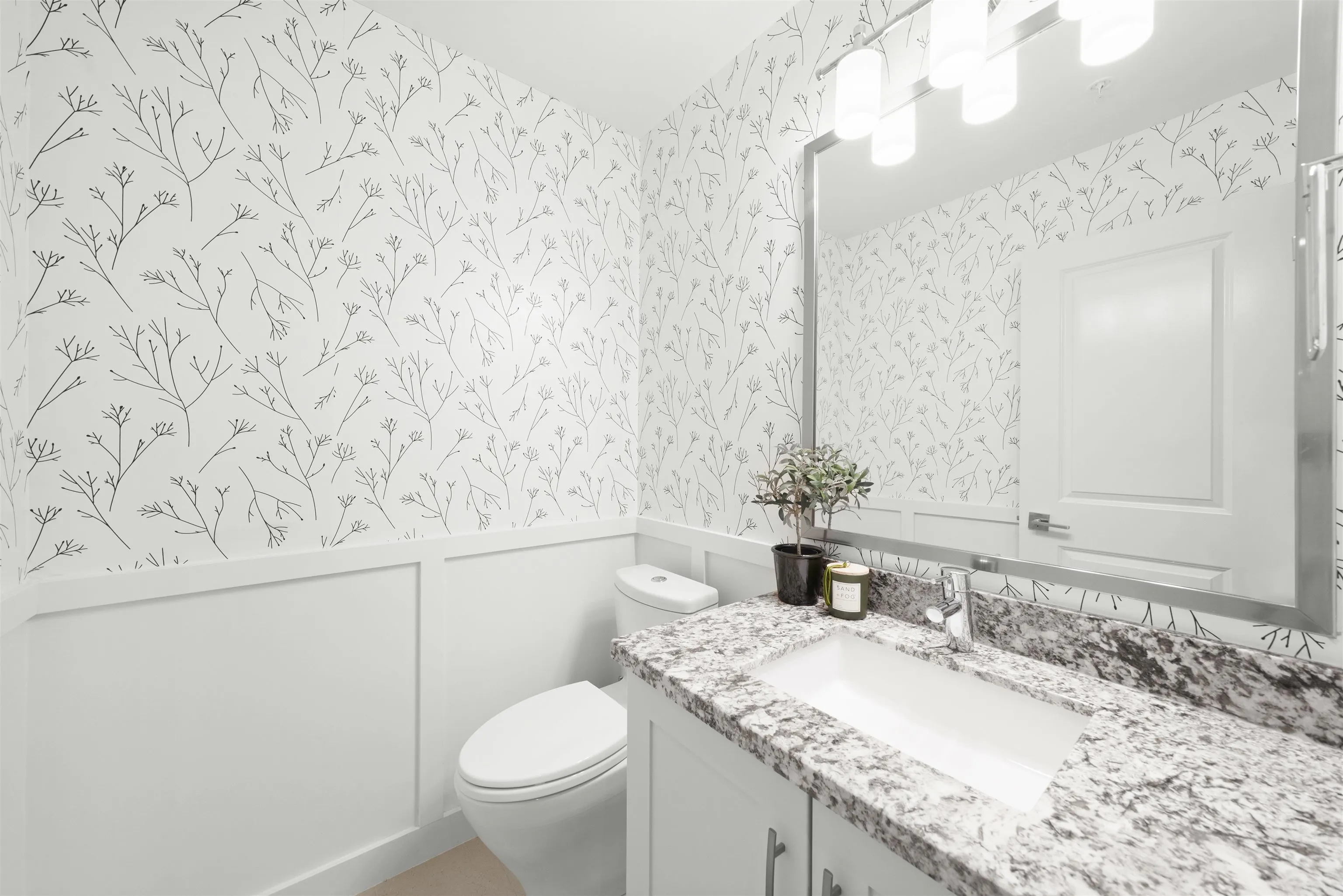 112 5011 Springs Boulevard