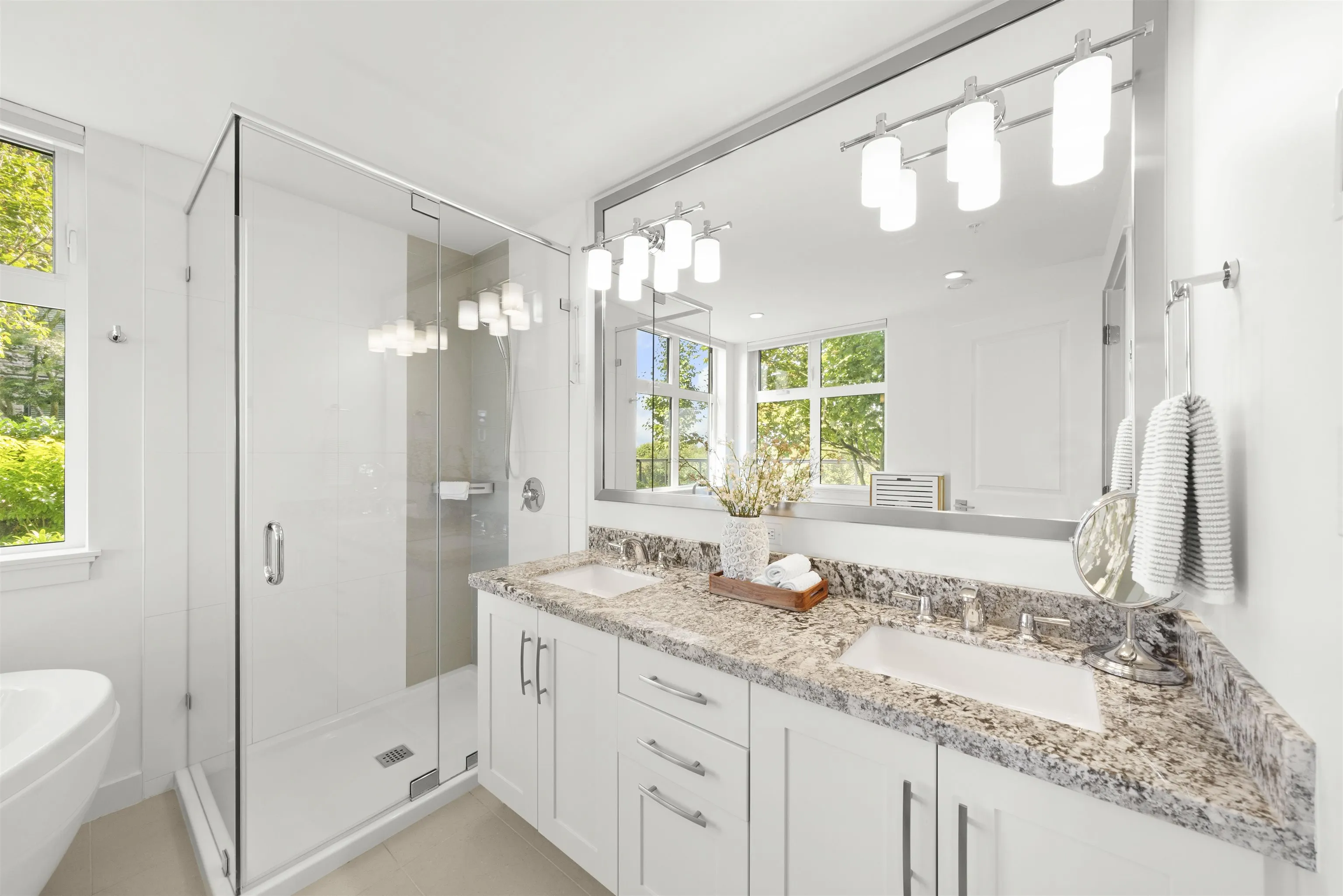 112 5011 Springs Boulevard