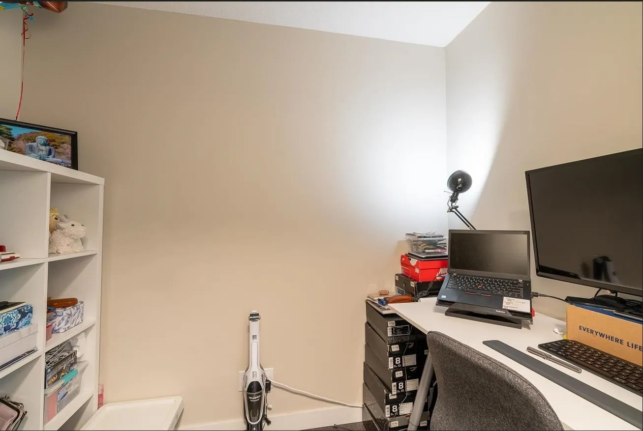 2612 13398 104 Avenue