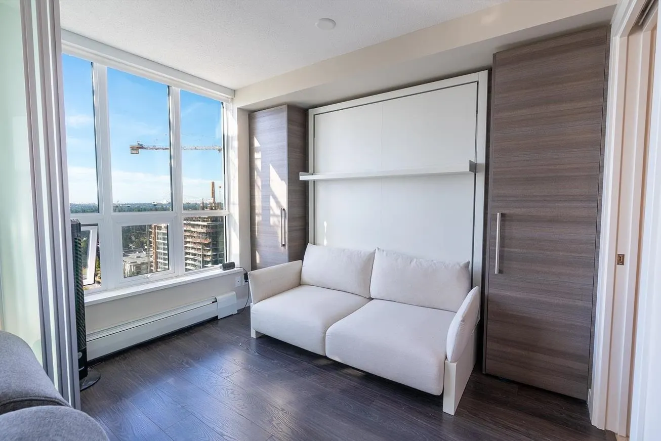 2612 13398 104 Avenue