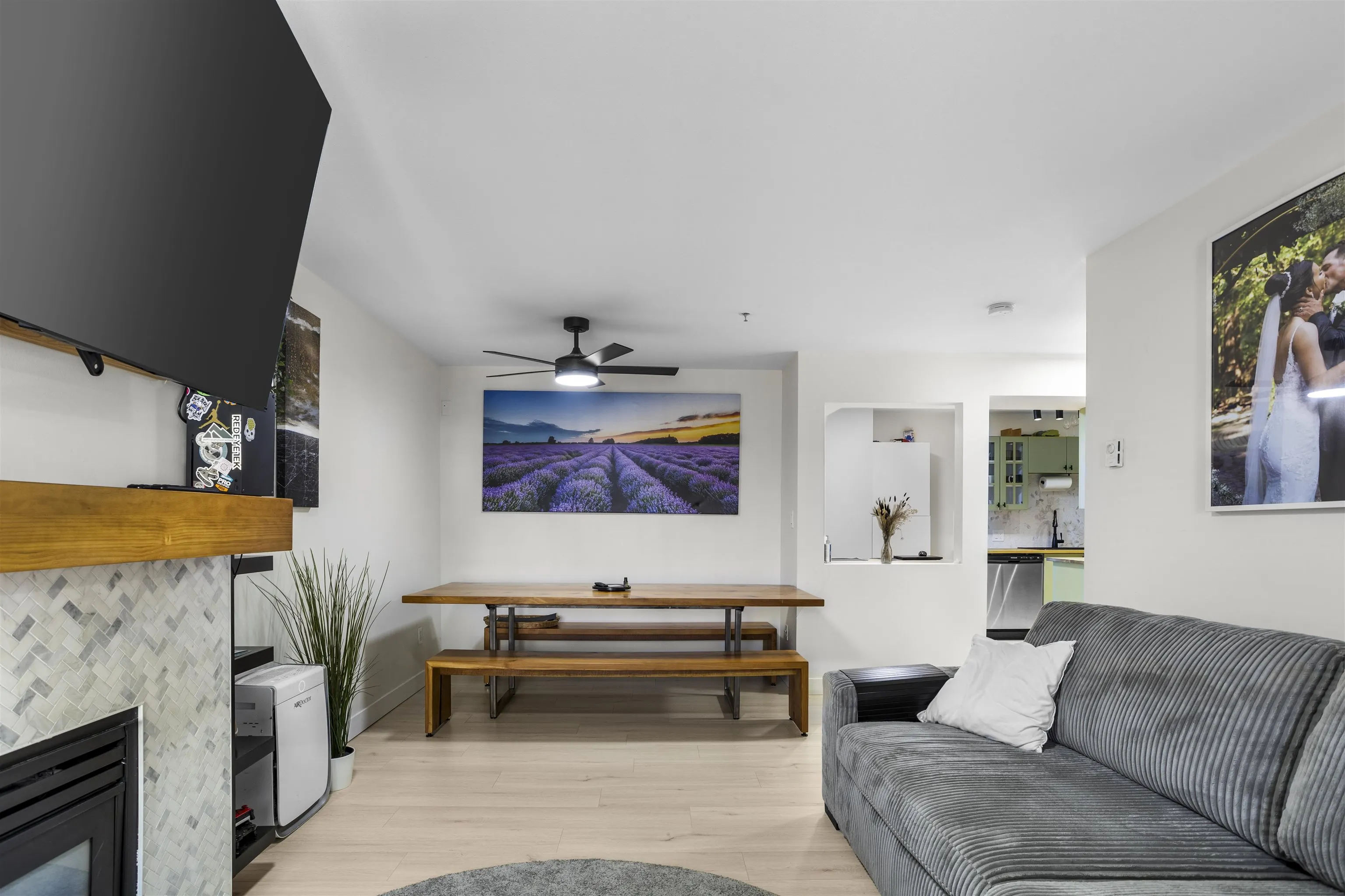 201 22351 St. Anne Street