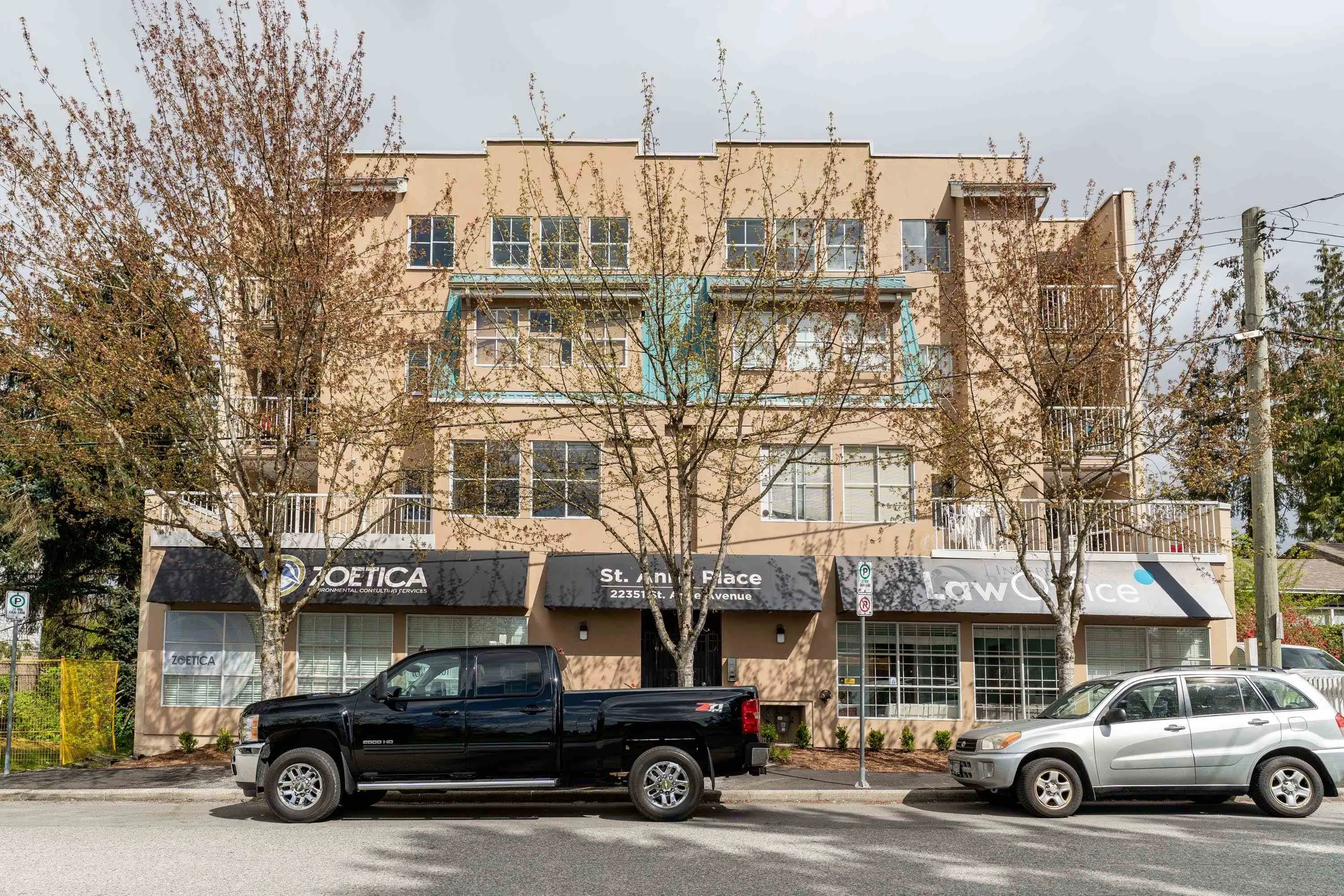 201 22351 St. Anne Street