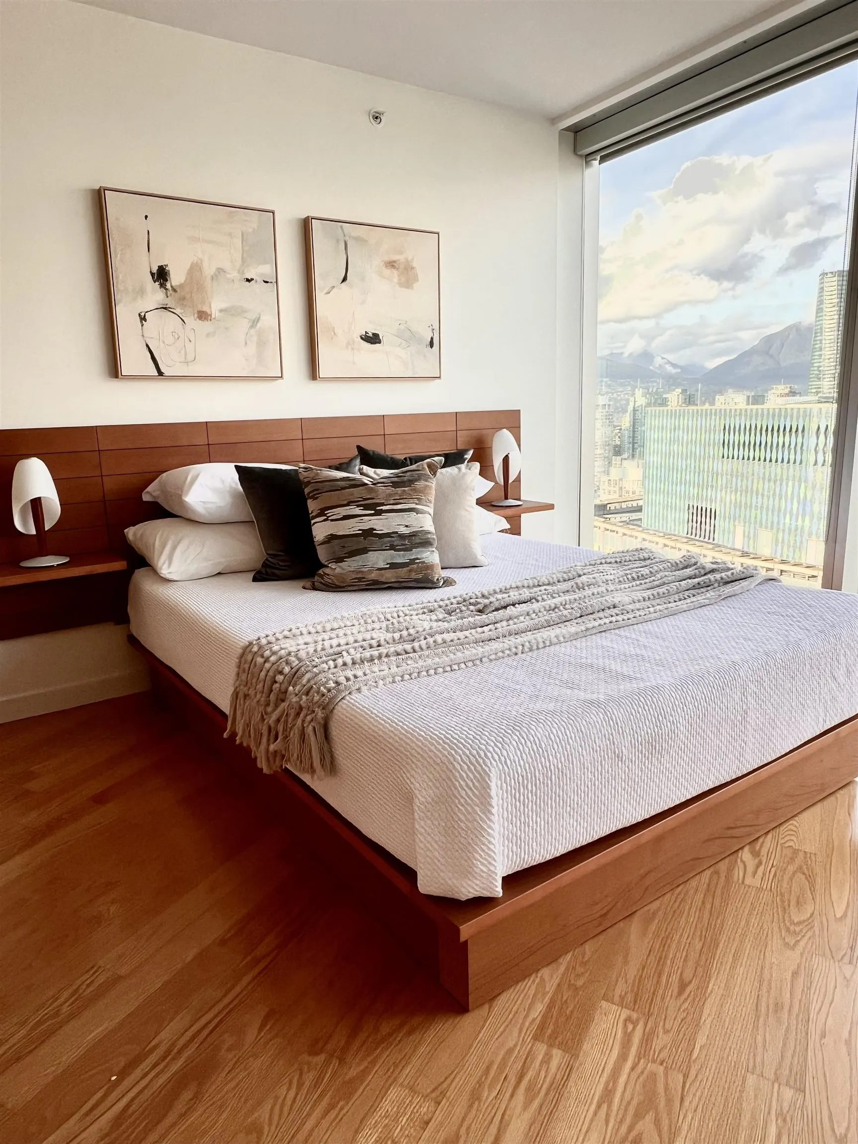 3204 938 Nelson Street