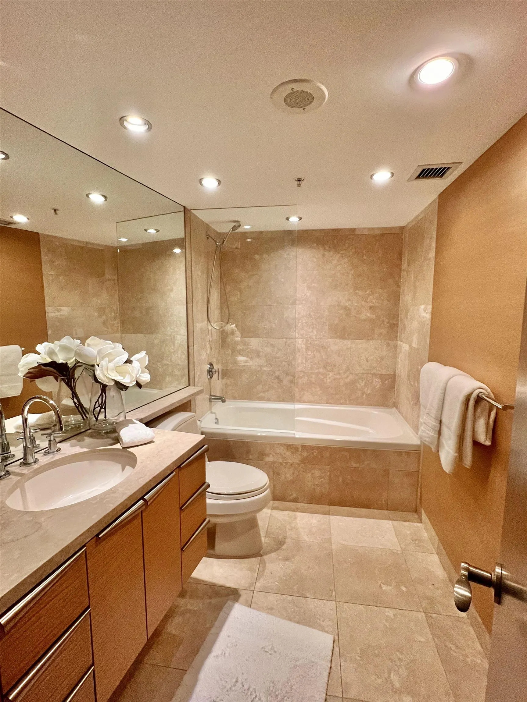 3204 938 Nelson Street