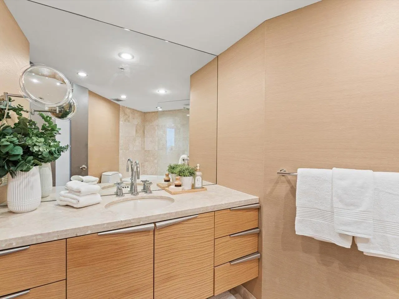 3204 938 Nelson Street