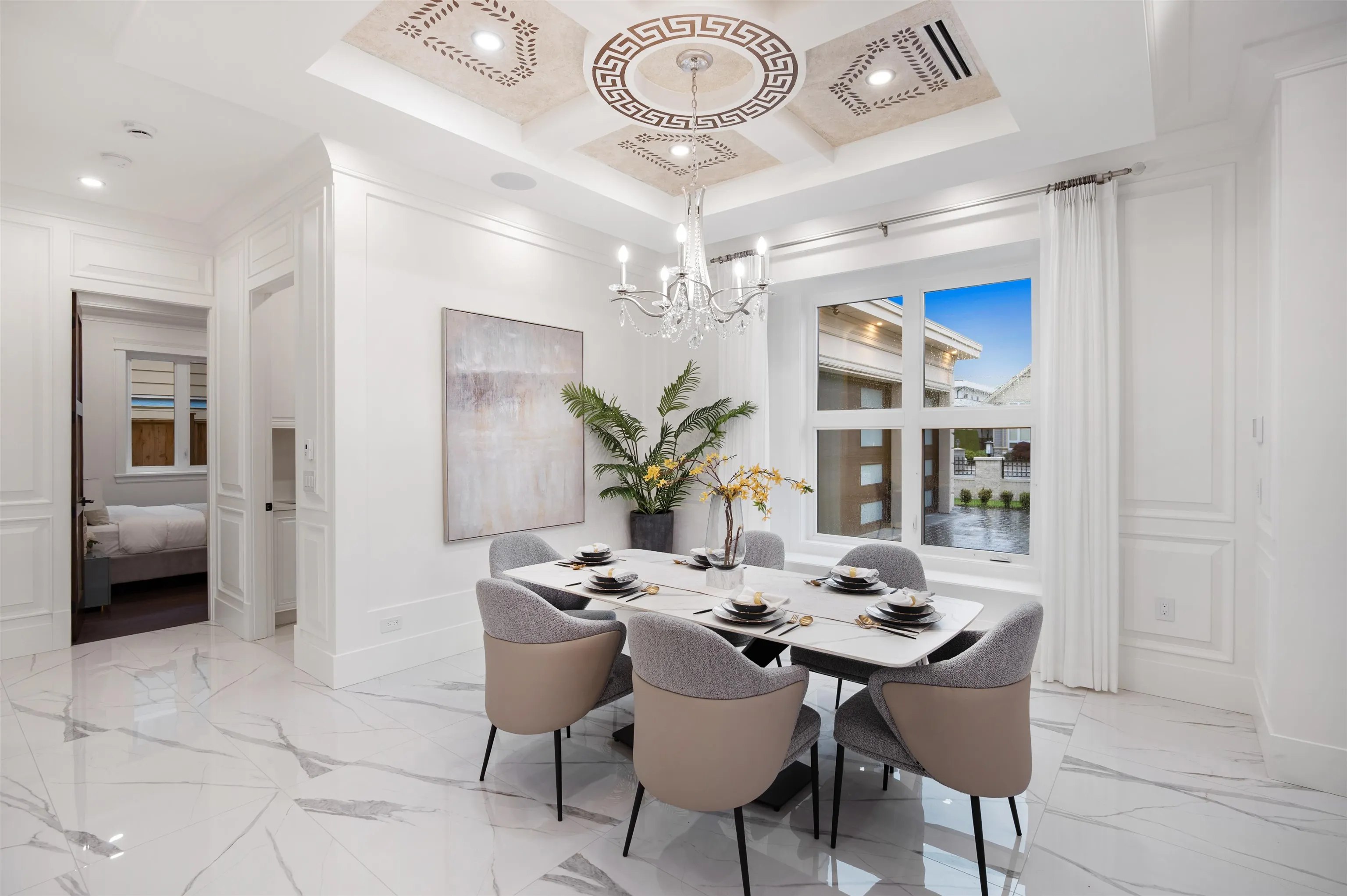 9031 Pinewell Crescent