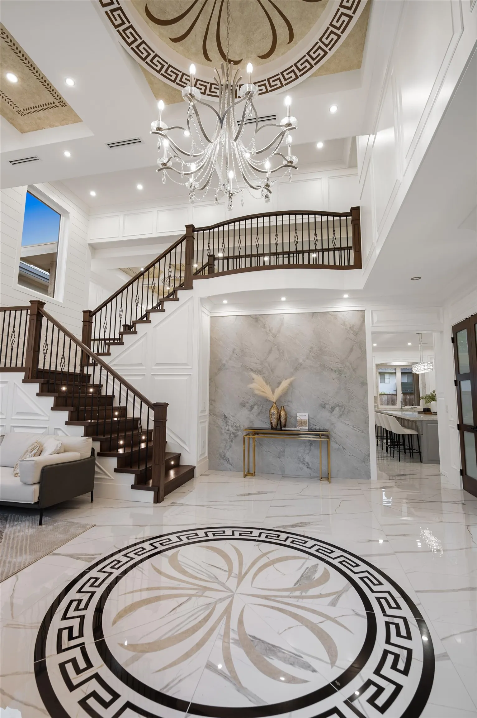 9031 Pinewell Crescent