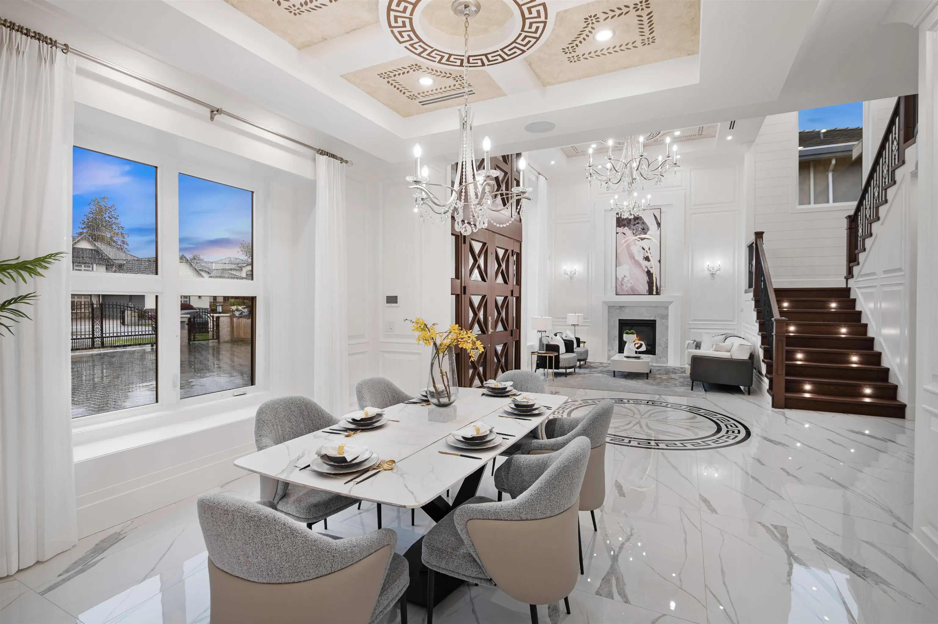 9031 Pinewell Crescent