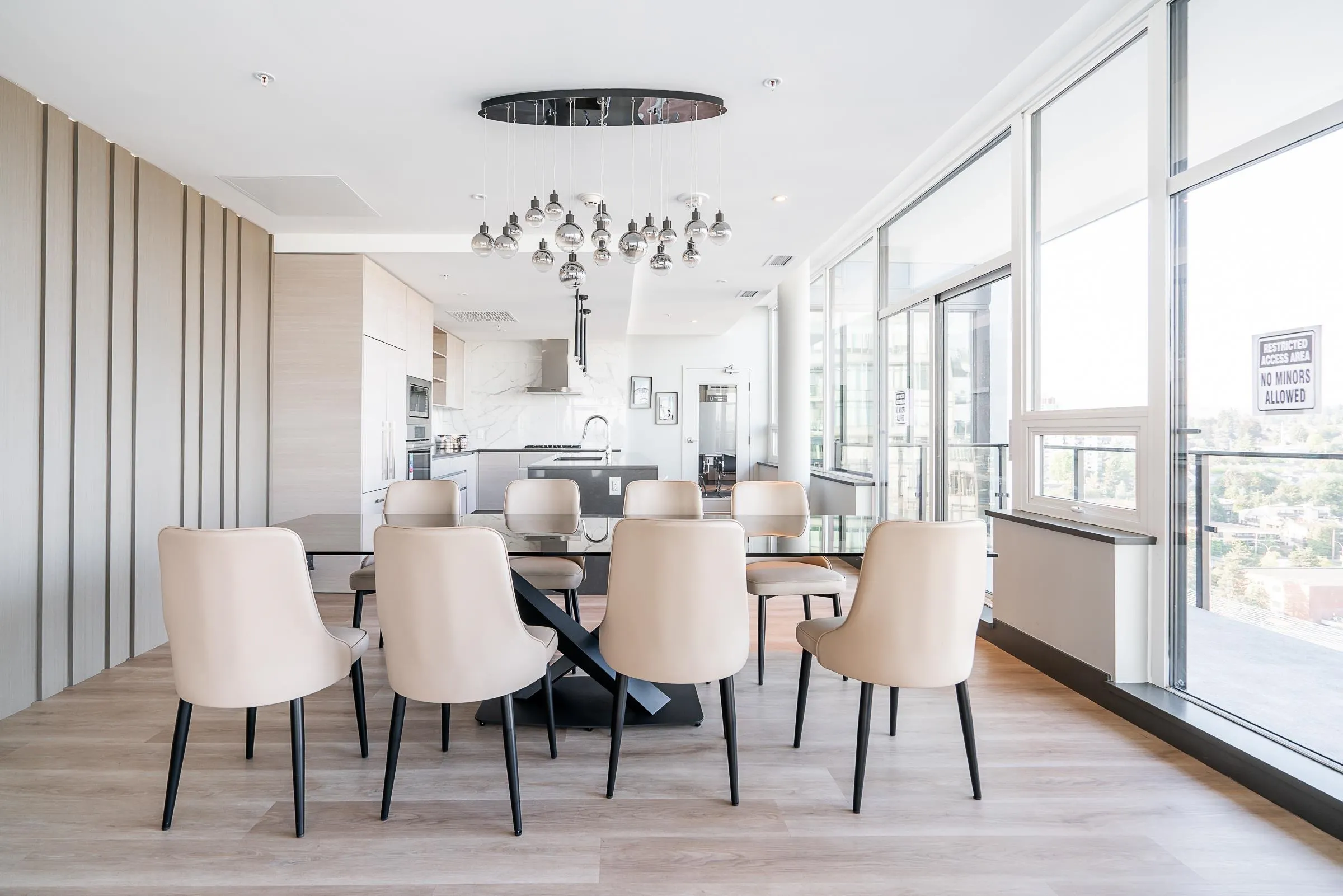 2901 823 Carnarvon Street