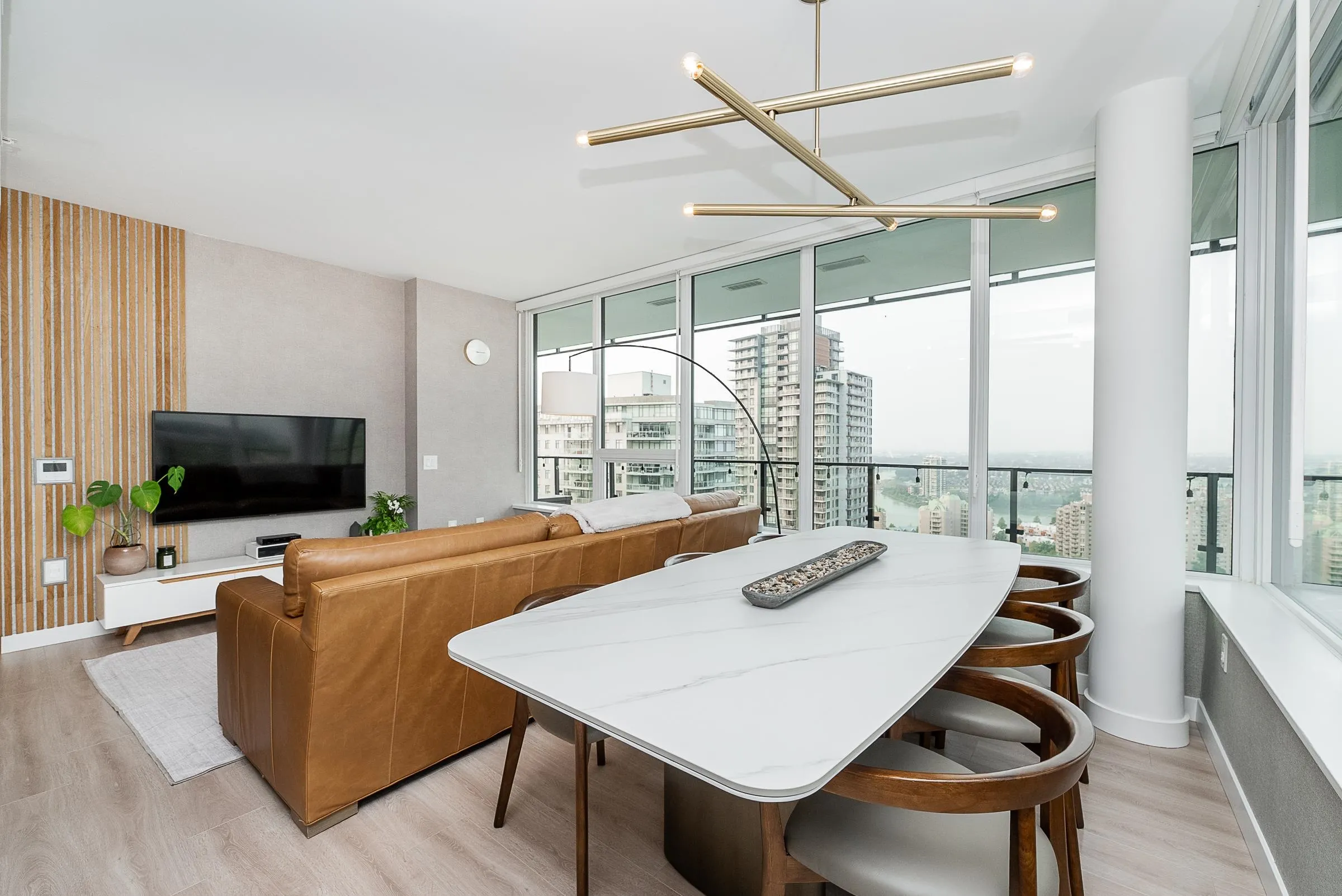 2901 823 Carnarvon Street