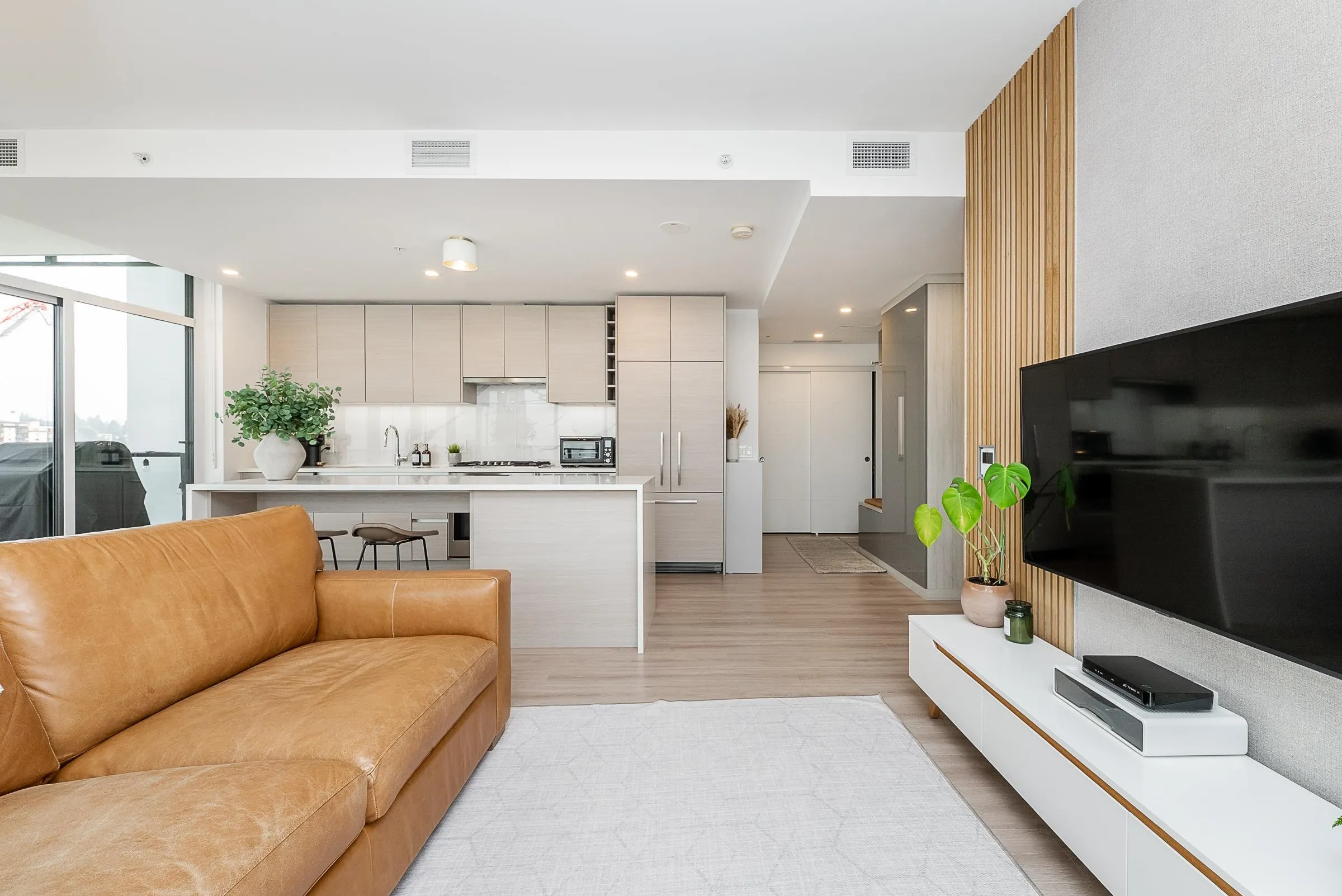 2901 823 Carnarvon Street