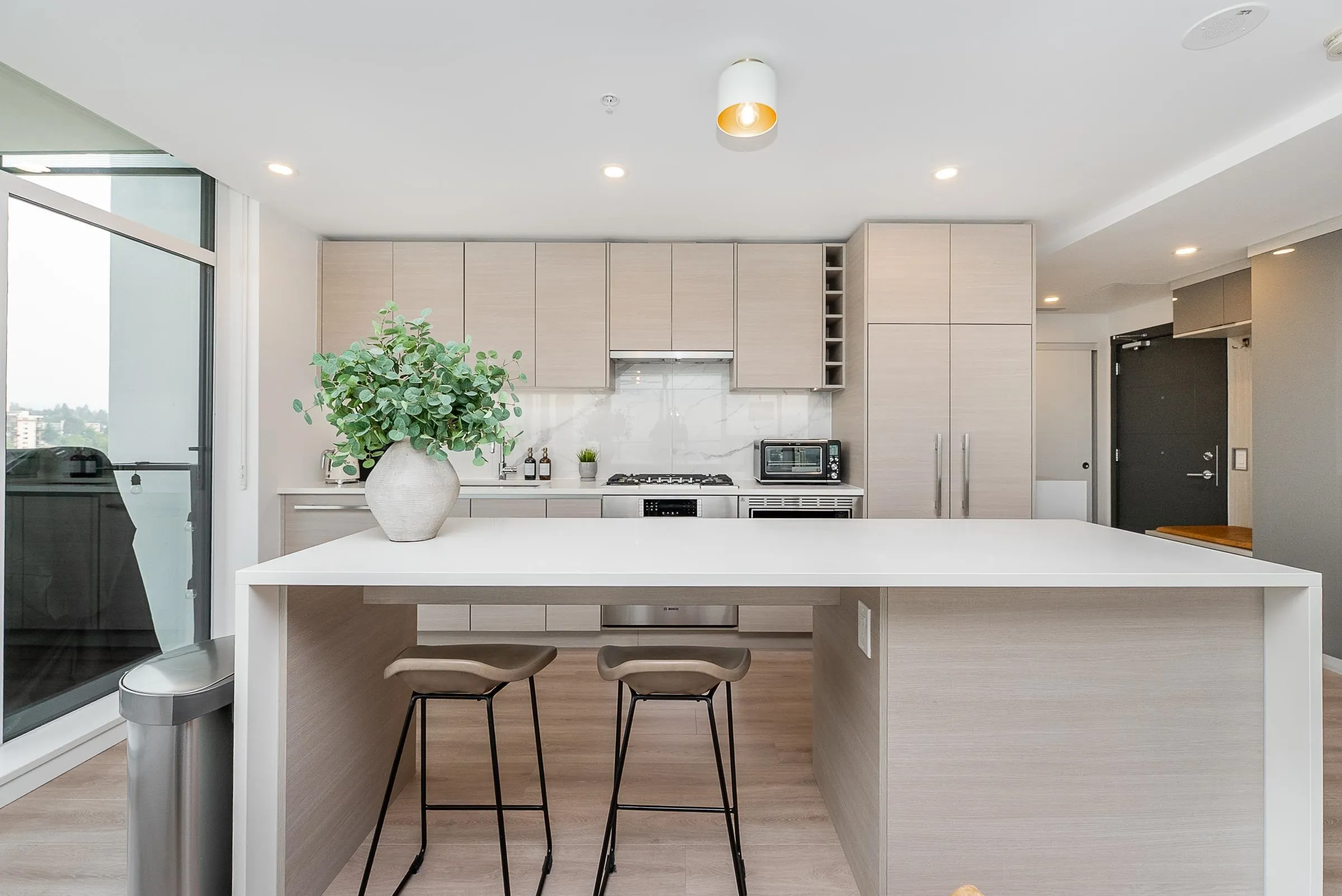 2901 823 Carnarvon Street