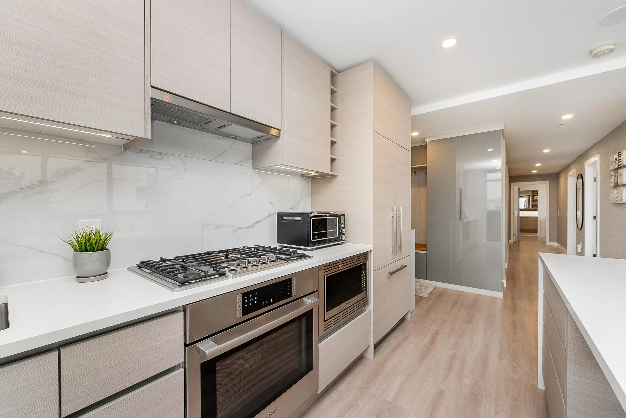 2901 823 Carnarvon Street