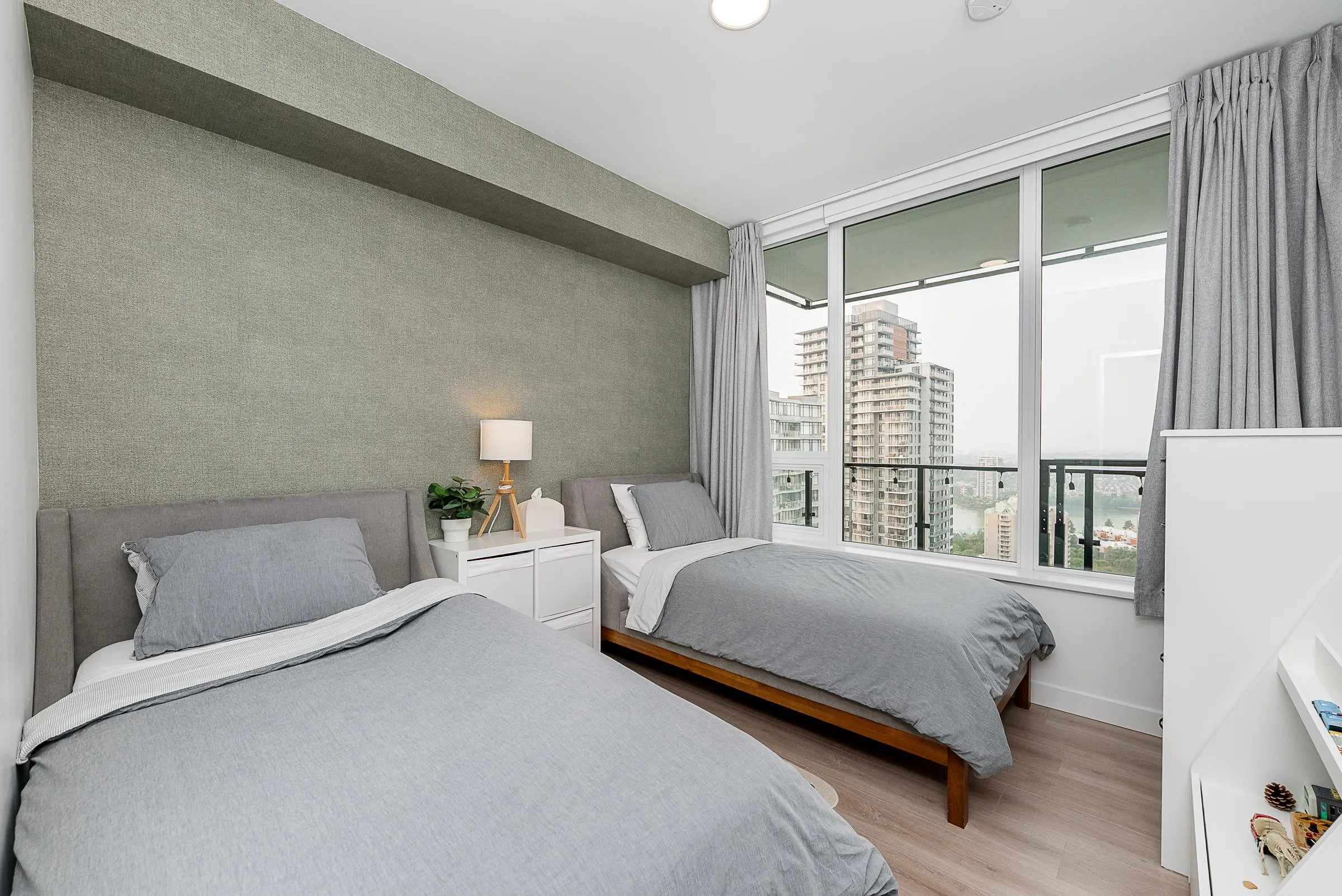 2901 823 Carnarvon Street