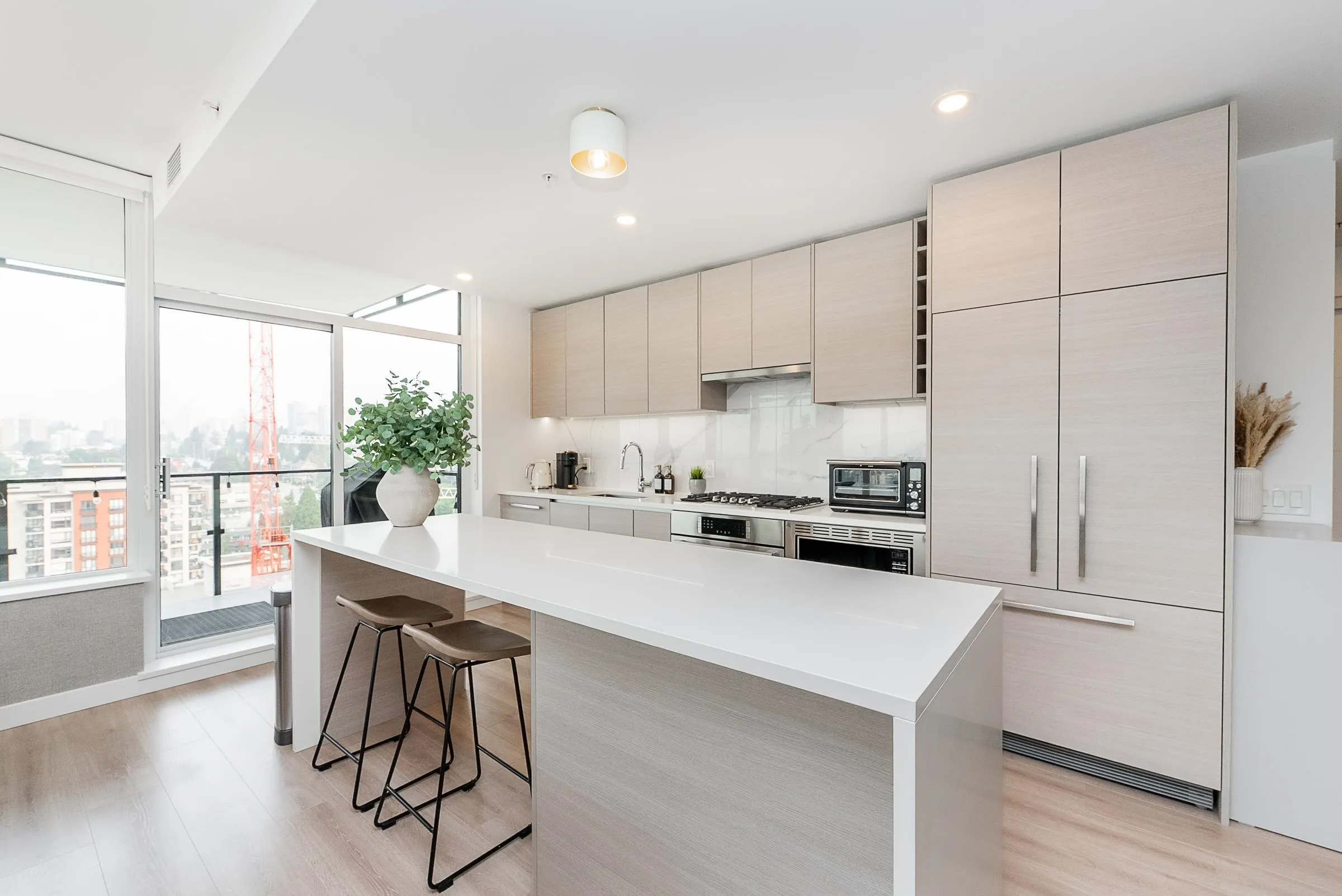 2901 823 Carnarvon Street