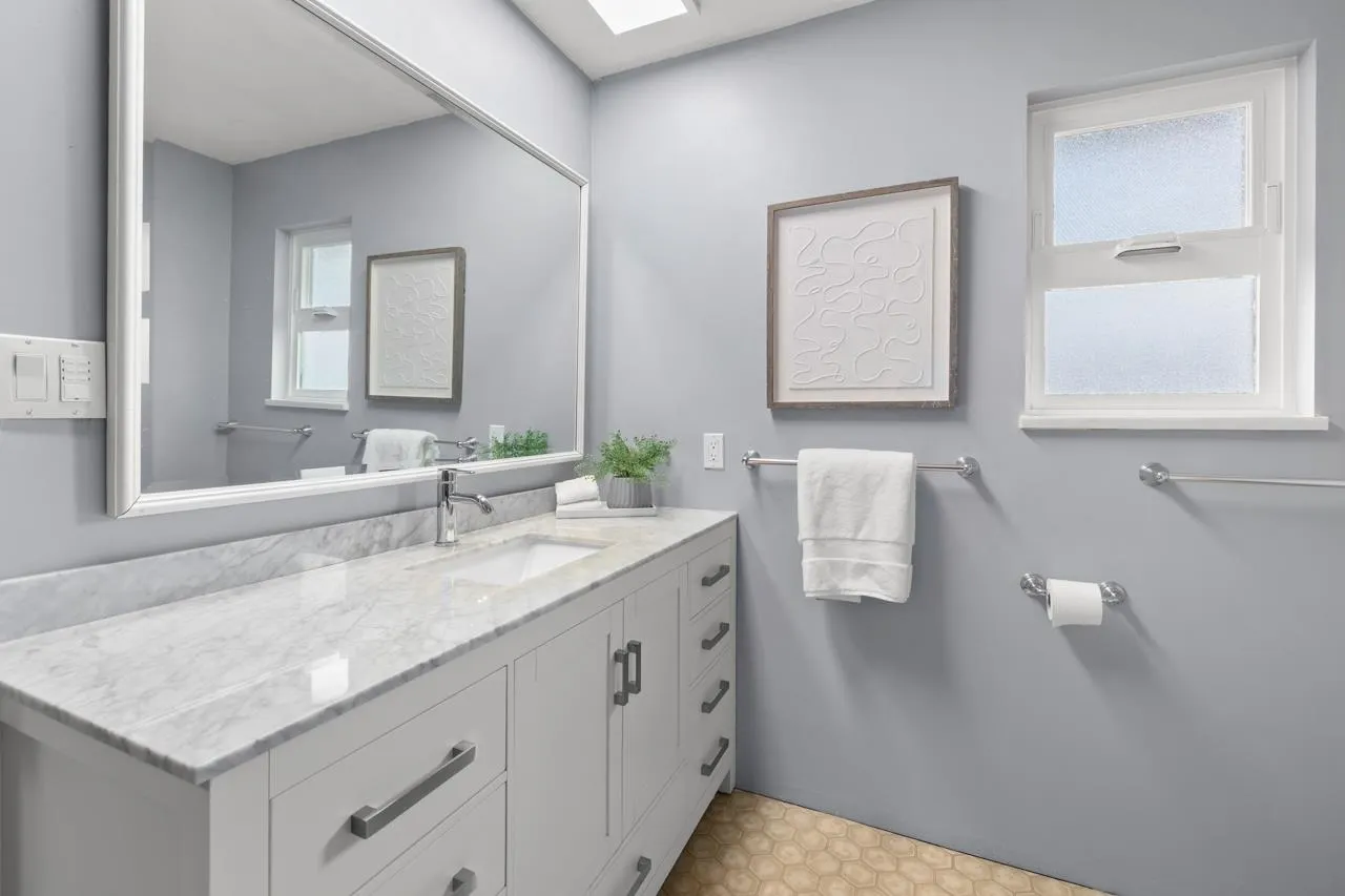 2142 St. Andrews Avenue