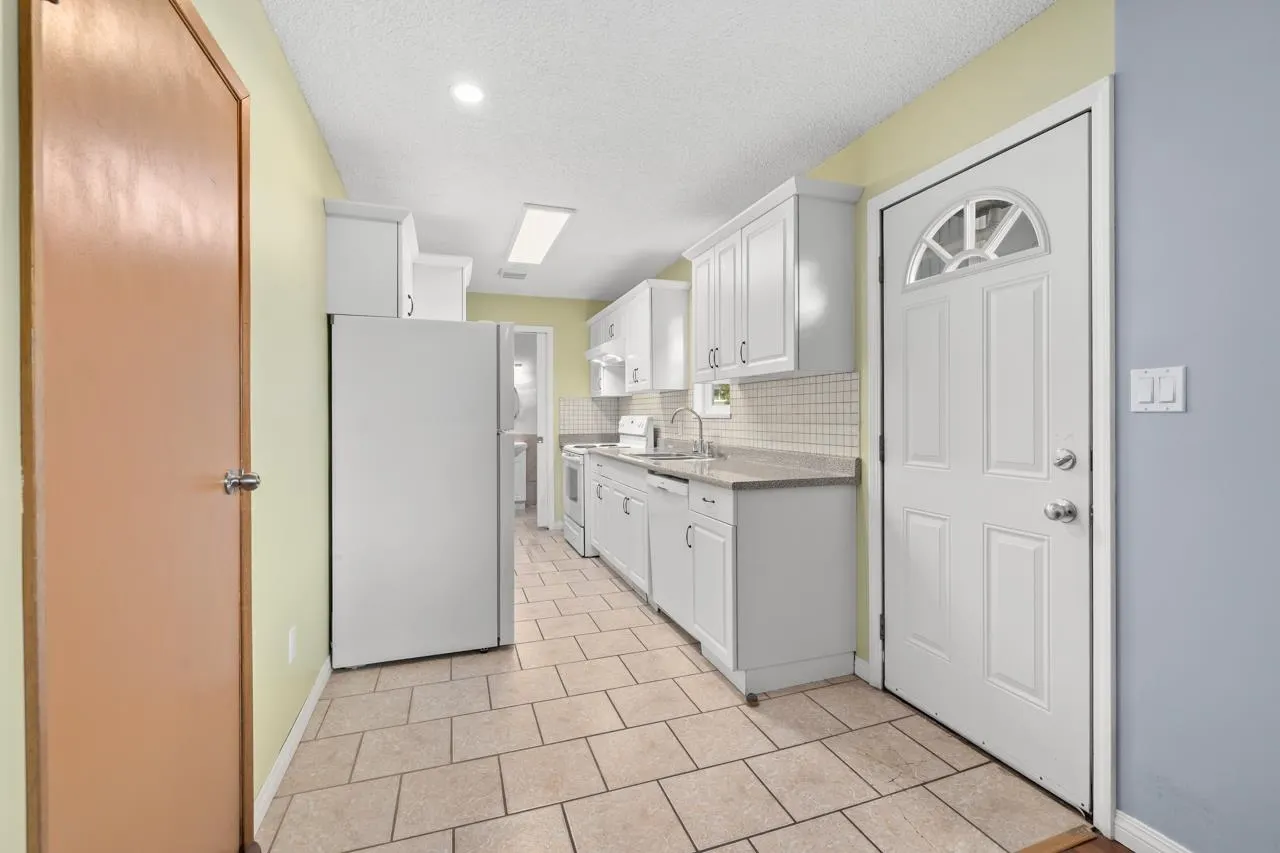 2142 St. Andrews Avenue