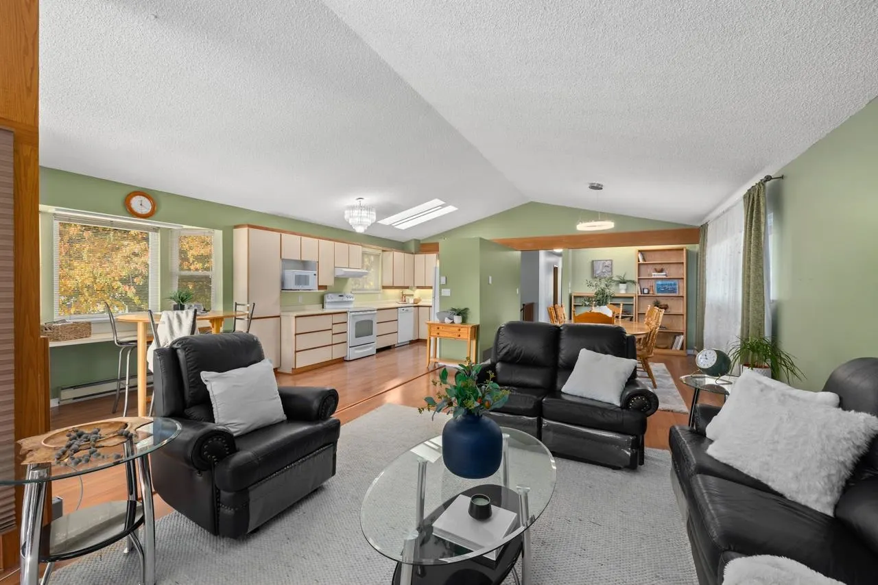 2142 St. Andrews Avenue