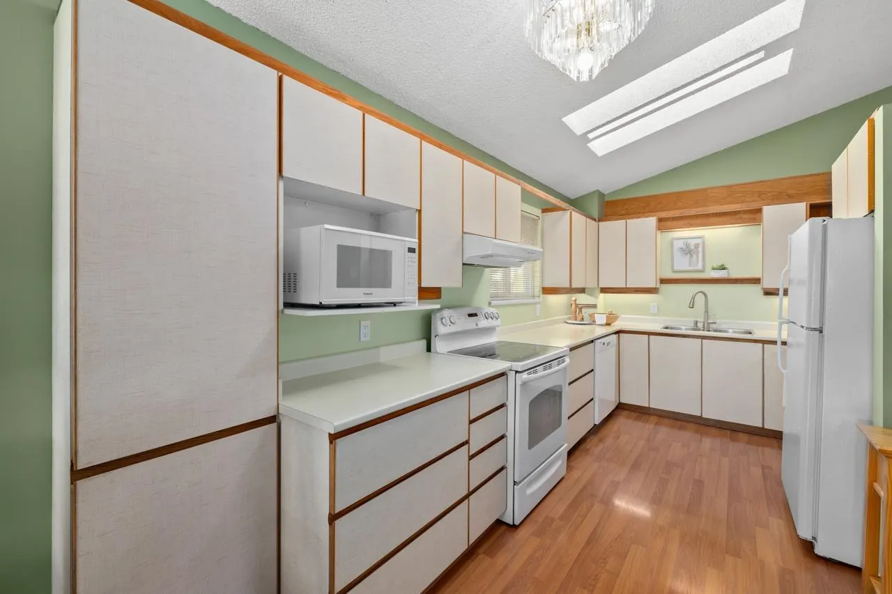 2142 St. Andrews Avenue