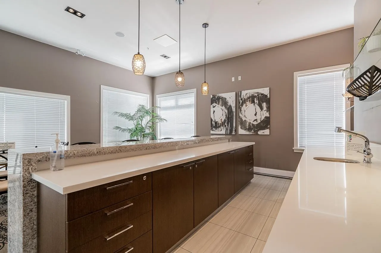 B103 20211 66 Avenue