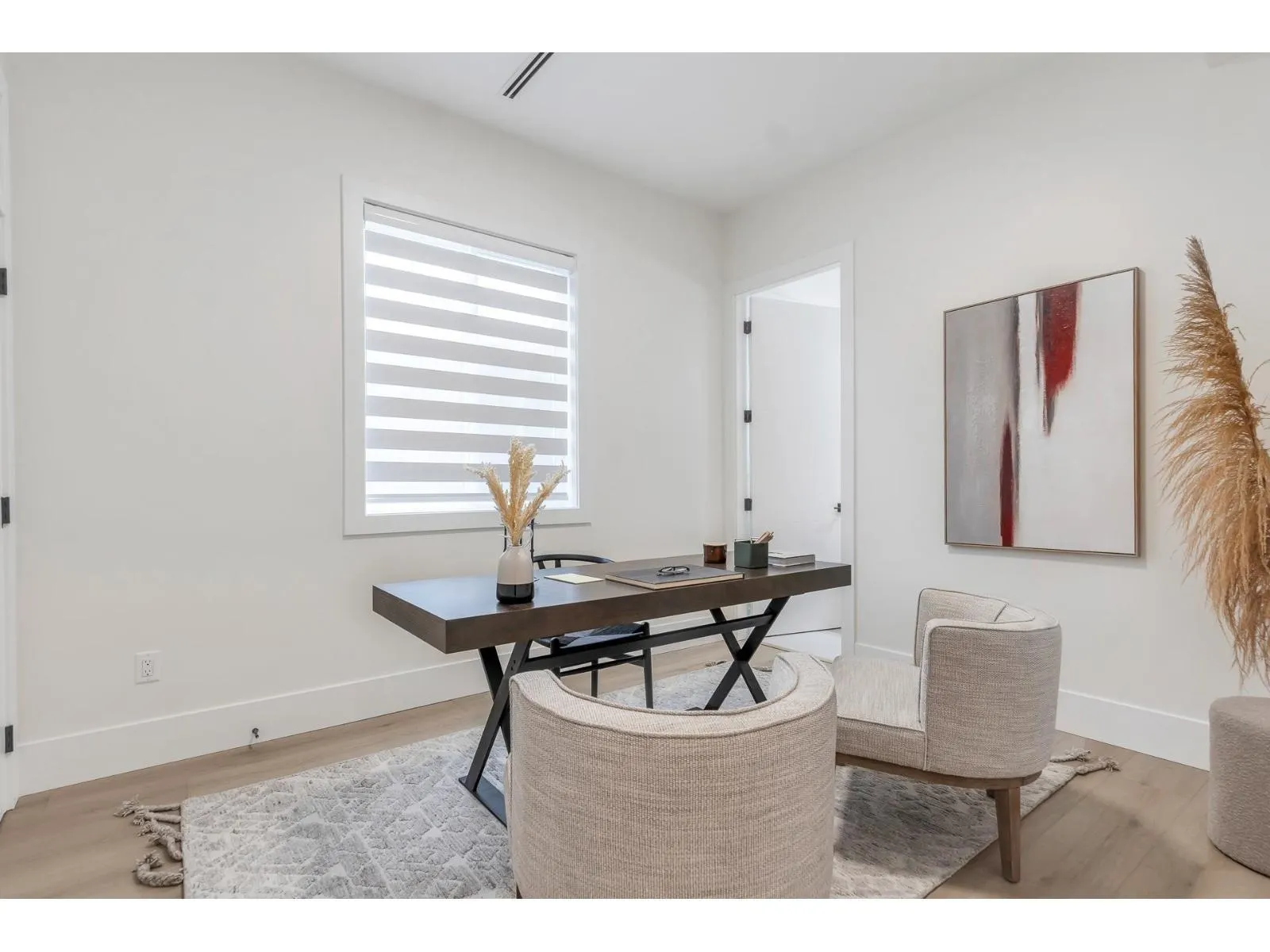 15570 Oxenham Avenue