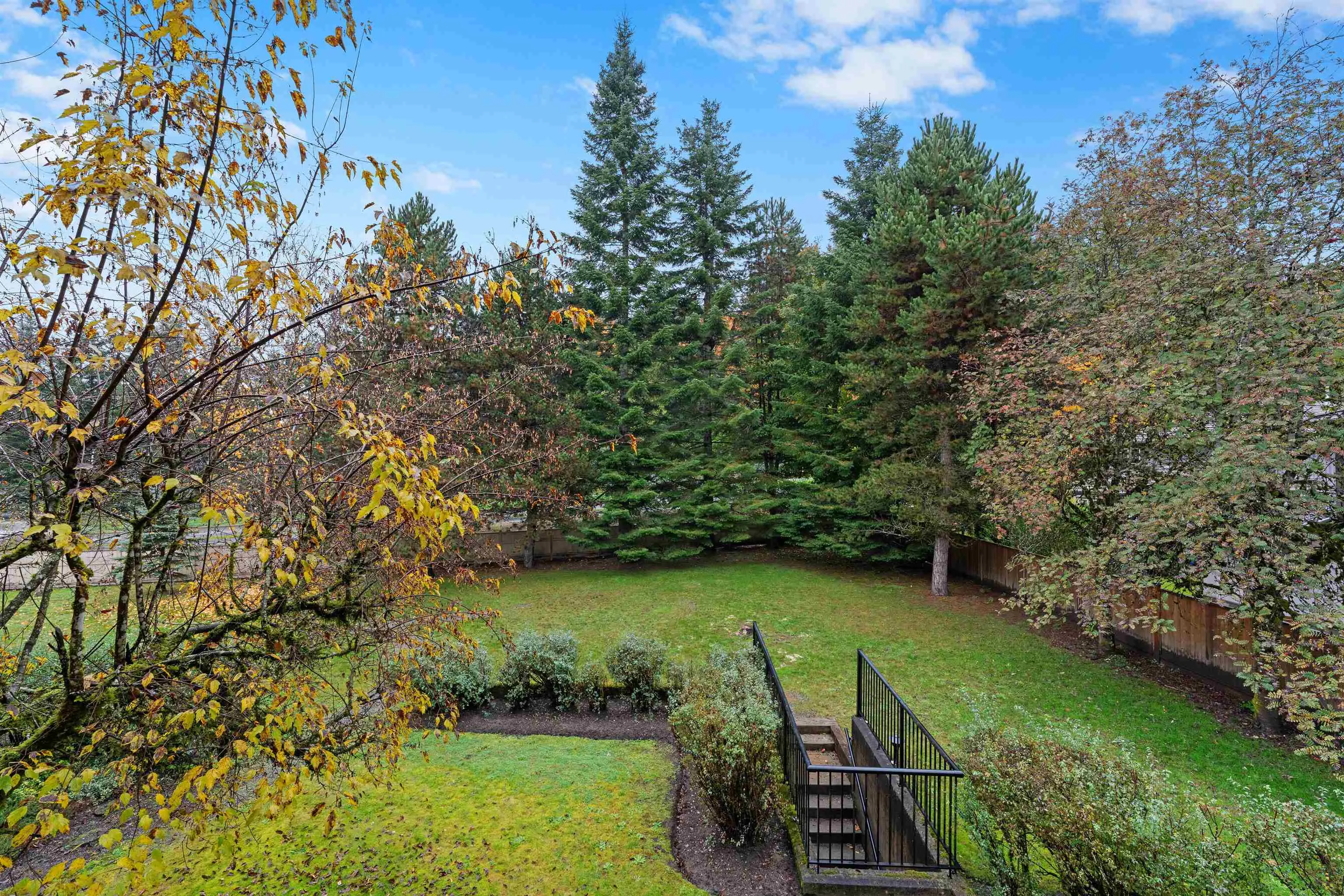 208 2323 Mamquam Road